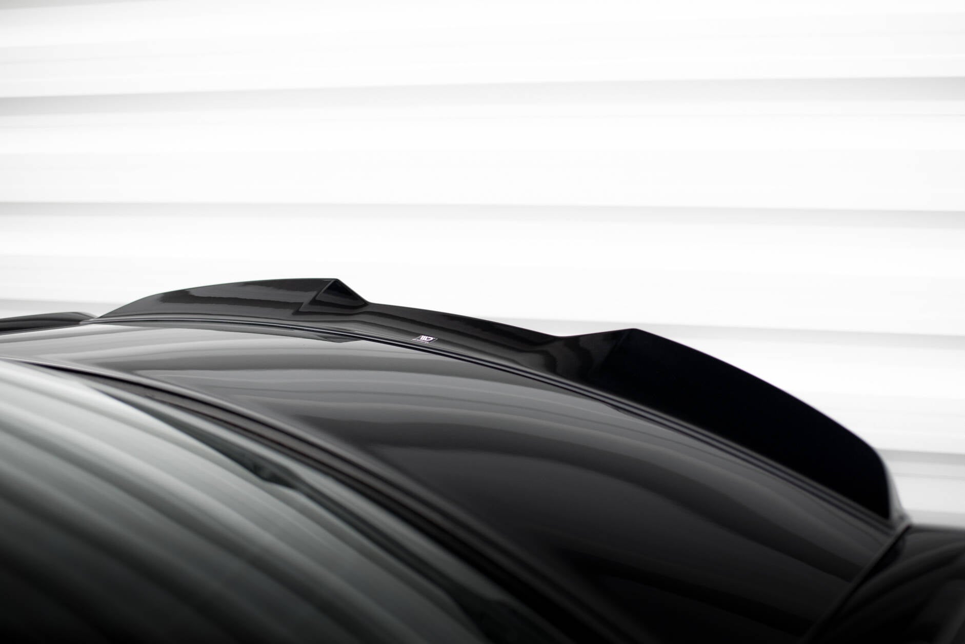 Maxton Design Spoiler CAP 3D passend für Chrysler 300 Mk2 schwarz Hochglanz