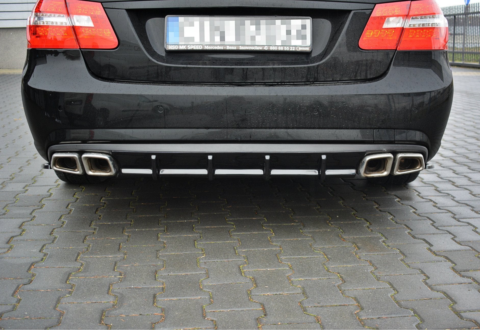 Maxton Design Diffusor Heck Ansatz passend für Mercedes E63 AMG W212 schwarz Hochglanz