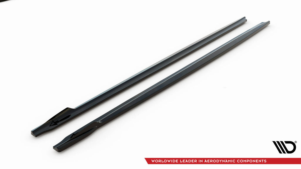 Maxton Design Street+ Seitenschweller Leisten V.2 passend für BMW M550i / M550d Limousine / Touring G30 / G30 Facelift schwarz Hochglanz