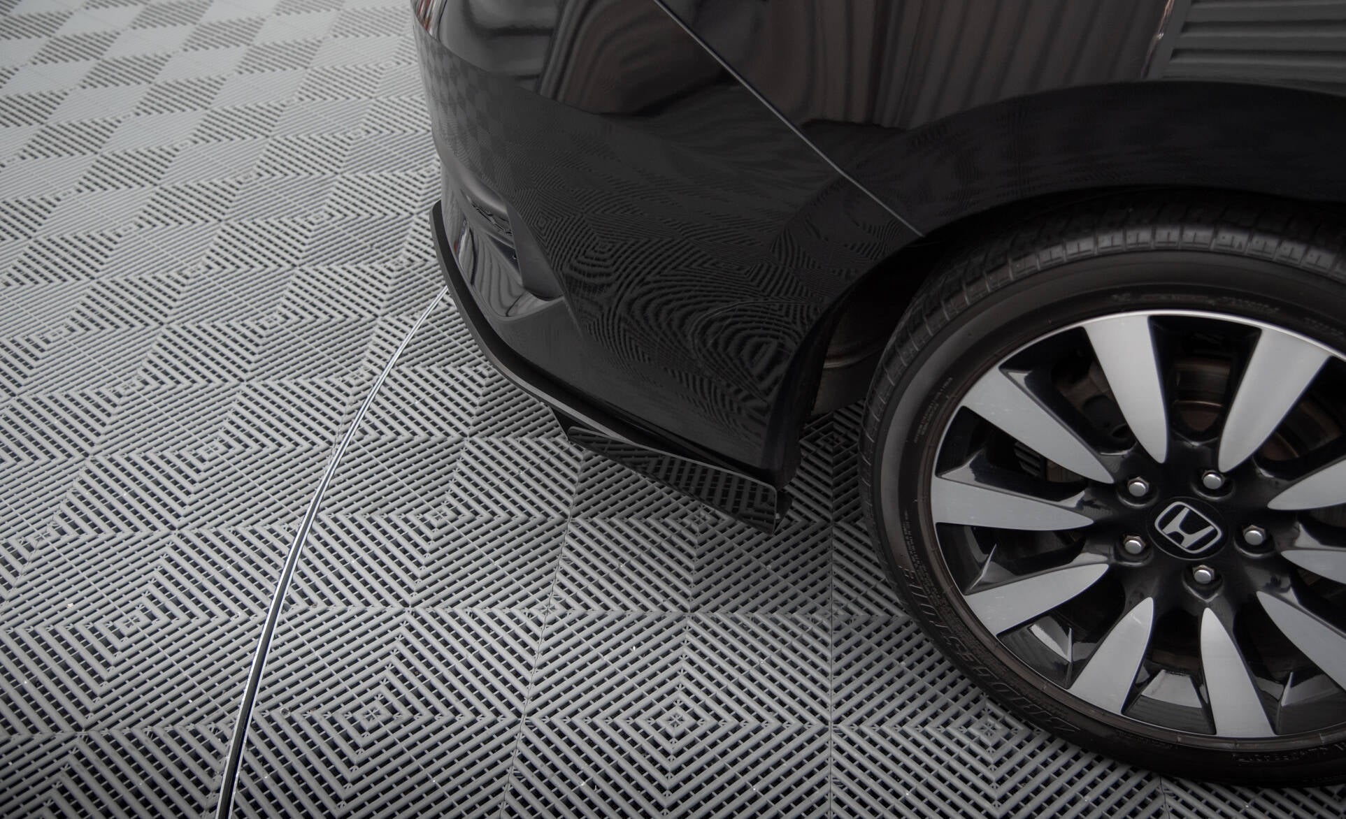 Maxton Design Street Pro Heck Ansatz Flaps Diffusor + Flaps passend für Honda Civic Mk10 schwarz Hochglanz