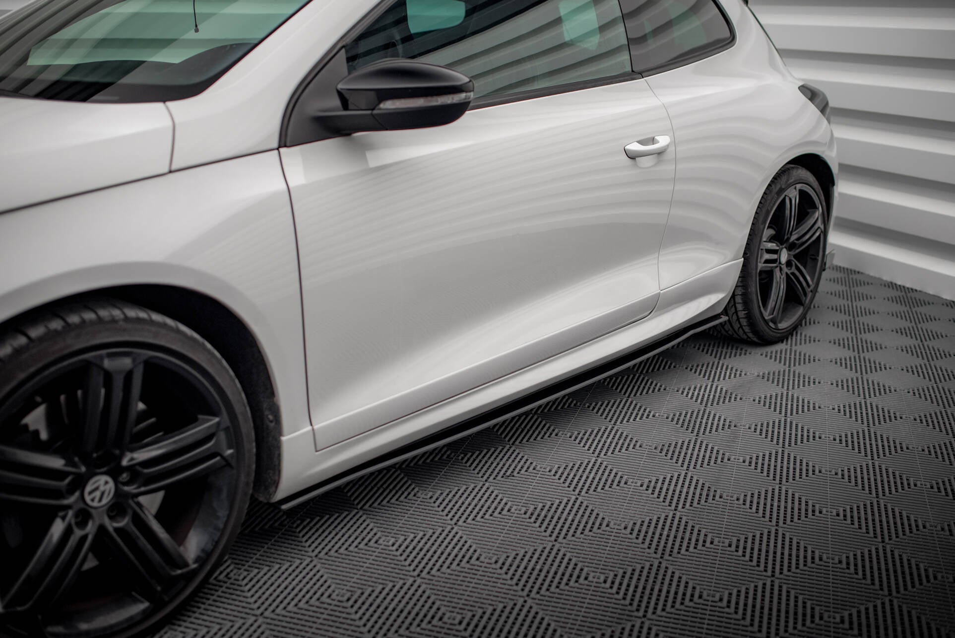 Maxton Design Street Pro Street+ Seitenschweller Leisten passend für VW Scirocco R Mk3 / Mk3 Facelift
