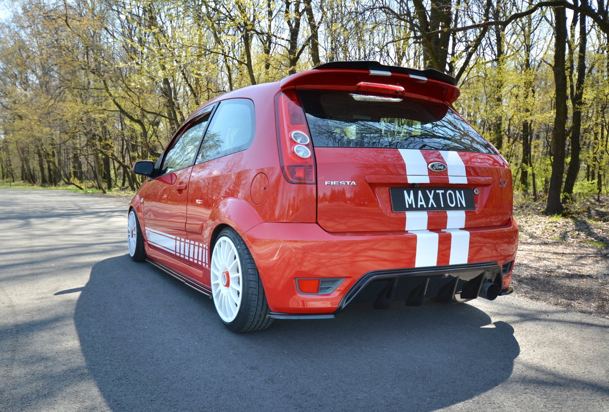 Maxton Design Diffusor Heck Ansatz passend für Ford Fiesta ST Mk6 schwarz Hochglanz