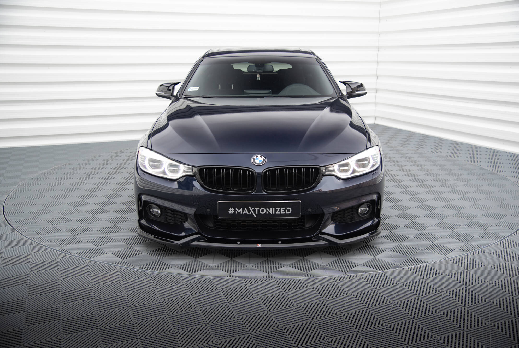 Maxton Design Street+ Spoilerlippe Front Ansatz V.5 passend für BMW 4er Coupe / Gran Coupe / Cabrio M-Paket F32 / F36 / F33 schwarz Hochglanz