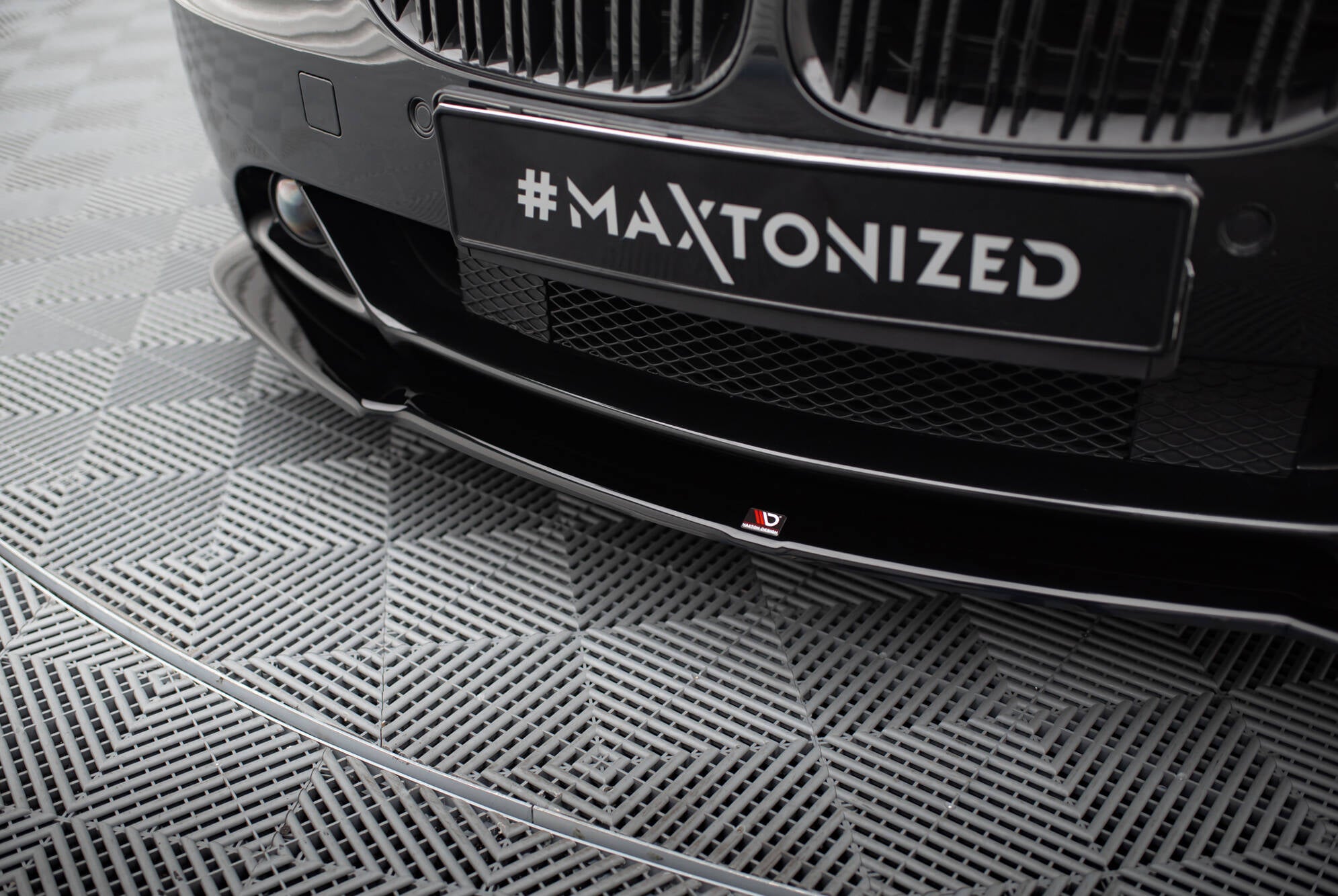 Maxton Design Street+ Spoilerlippe Front Ansatz V.2 passend für BMW 6er Coupe E63 / Cabrio E64 schwarz Hochglanz