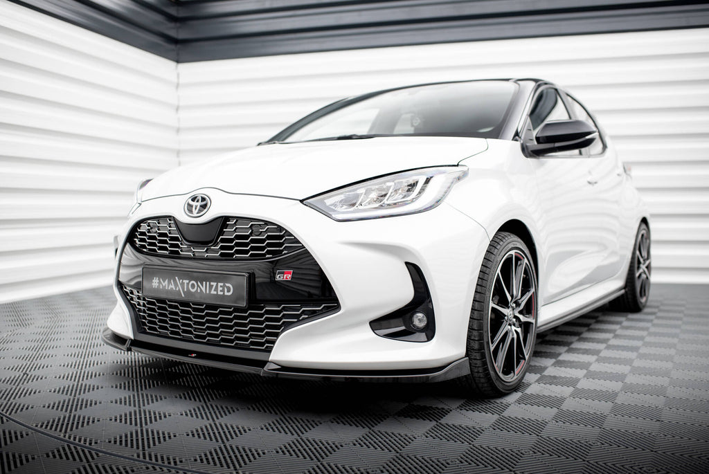 Maxton Design Street+ Spoilerlippe Front Ansatz V.3 passend für Toyota Yaris Mk4 schwarz Hochglanz
