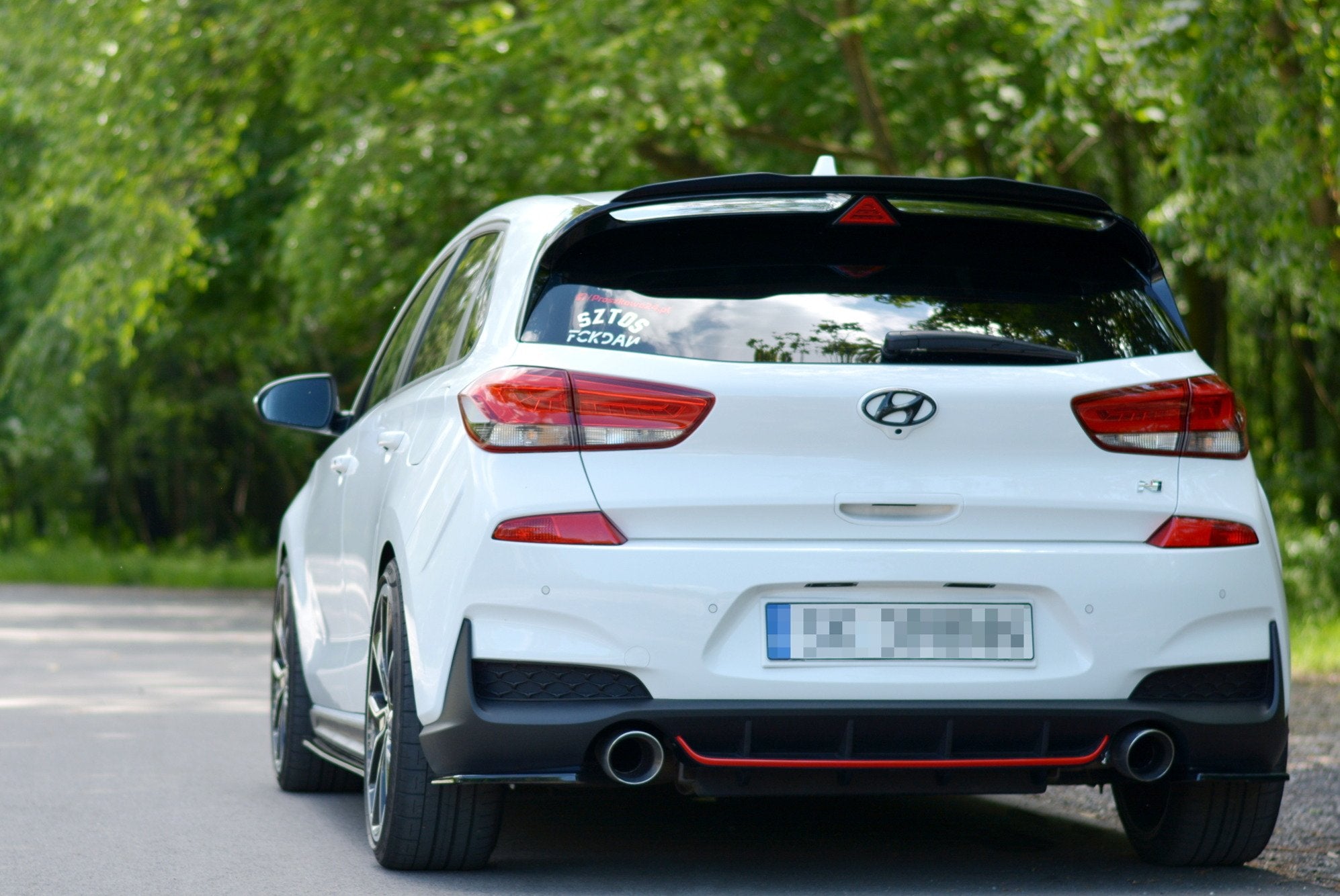 Maxton Design Spoiler CAP passend für Hyundai I30 N Mk3 Hatchback schwarz Hochglanz