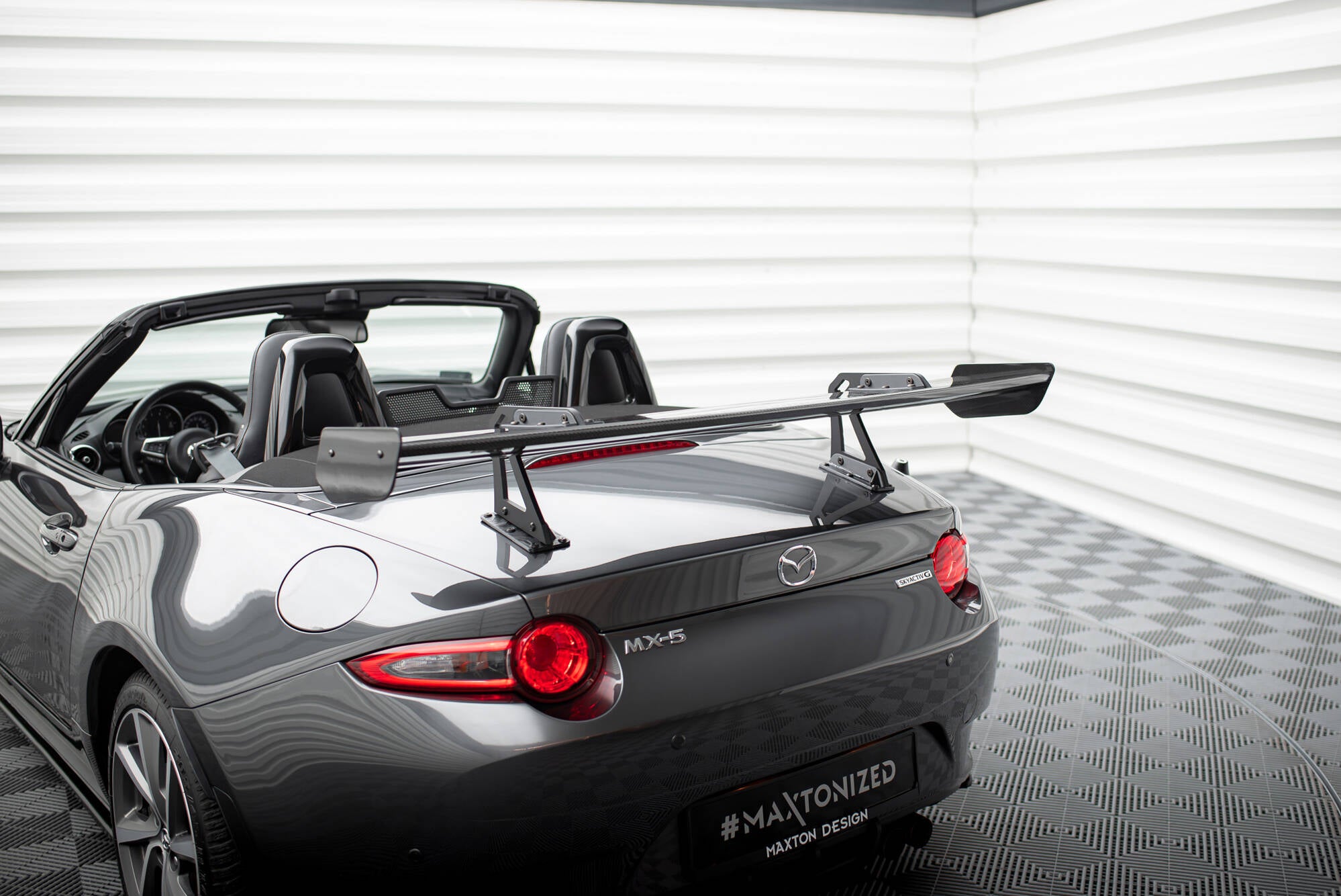 Maxton Design Carbon Spoiler With Upper Swan Mounting Mazda MX-5 ND (Mk4) für Mazda MX-5 Mk4 (ND)