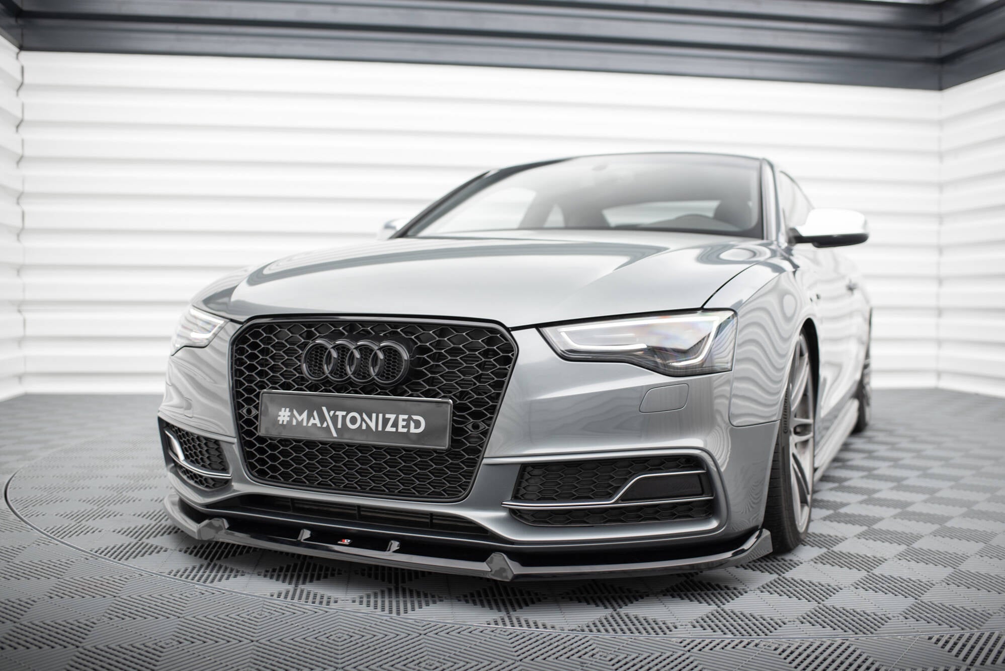 Maxton Design Street+ Spoilerlippe Front Ansatz V.3 passend für Audi S5 / A5 S-Line 8T Facelift schwarz Hochglanz