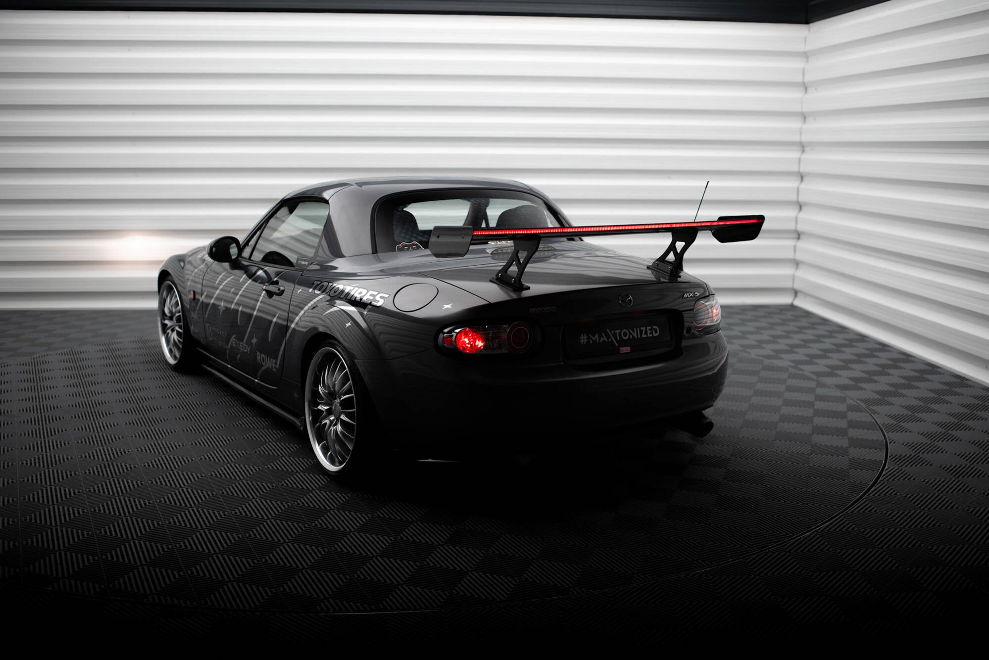 Maxton Design Carbon Spoiler+ LED Mazda MX5 Hardtop NC(MK3) für Mazda MX-5 Mk3 (NC)
