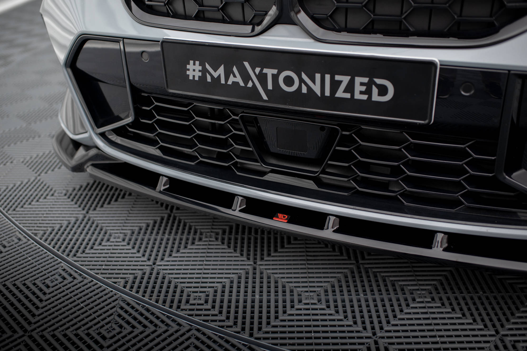 Maxton Design Street+ Spoilerlippe Front Ansatz V.1 passend für BMW 3er M340i / M-Paket G20 / G21 Facelift schwarz Hochglanz