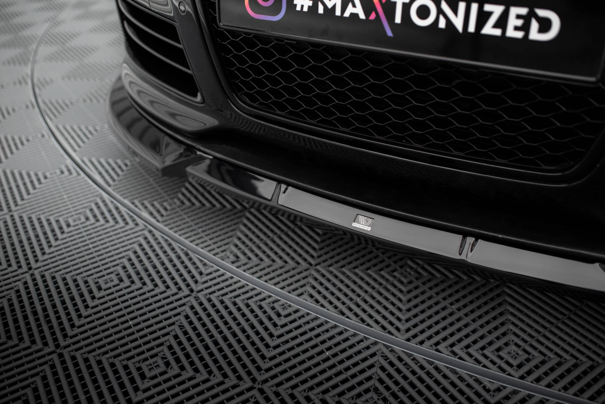 Maxton Design Street+ Spoilerlippe Front Ansatz V.2 passend für Audi RS6 Avant C6 schwarz Hochglanz