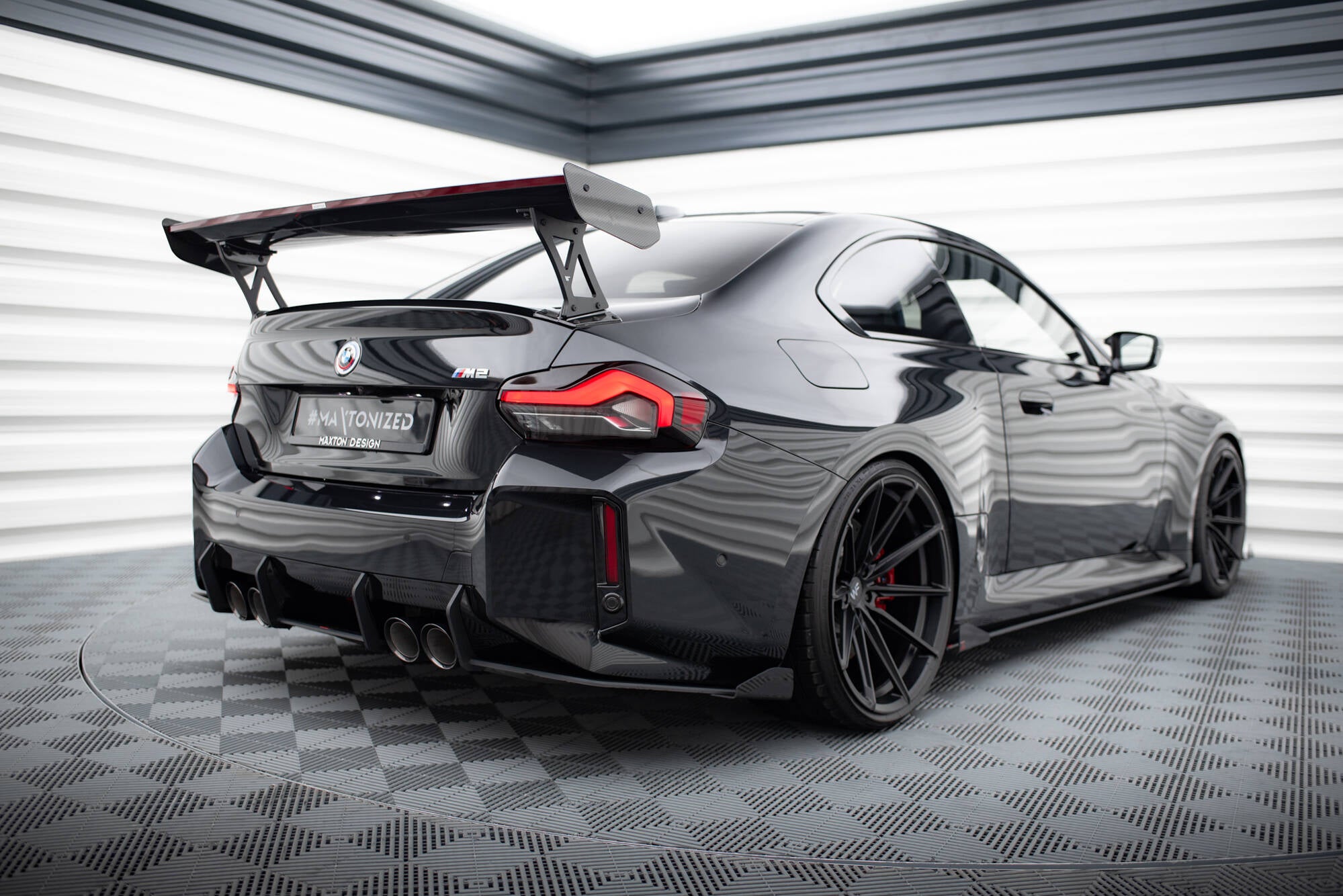 Maxton Design Hintere Seiten Flaps passend für BMW M2 G87 schwarz Hochglanz