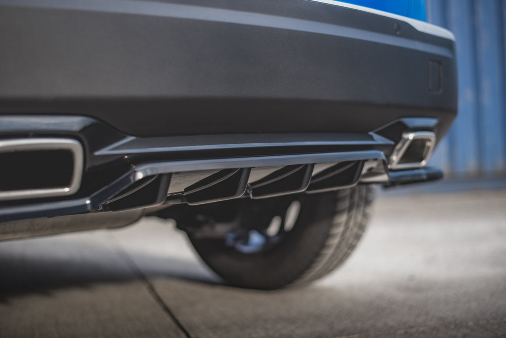Maxton Design Street+ Mittlerer Diffusor RACE passend für Peugeot 2008 Mk2 schwarz Hochglanz