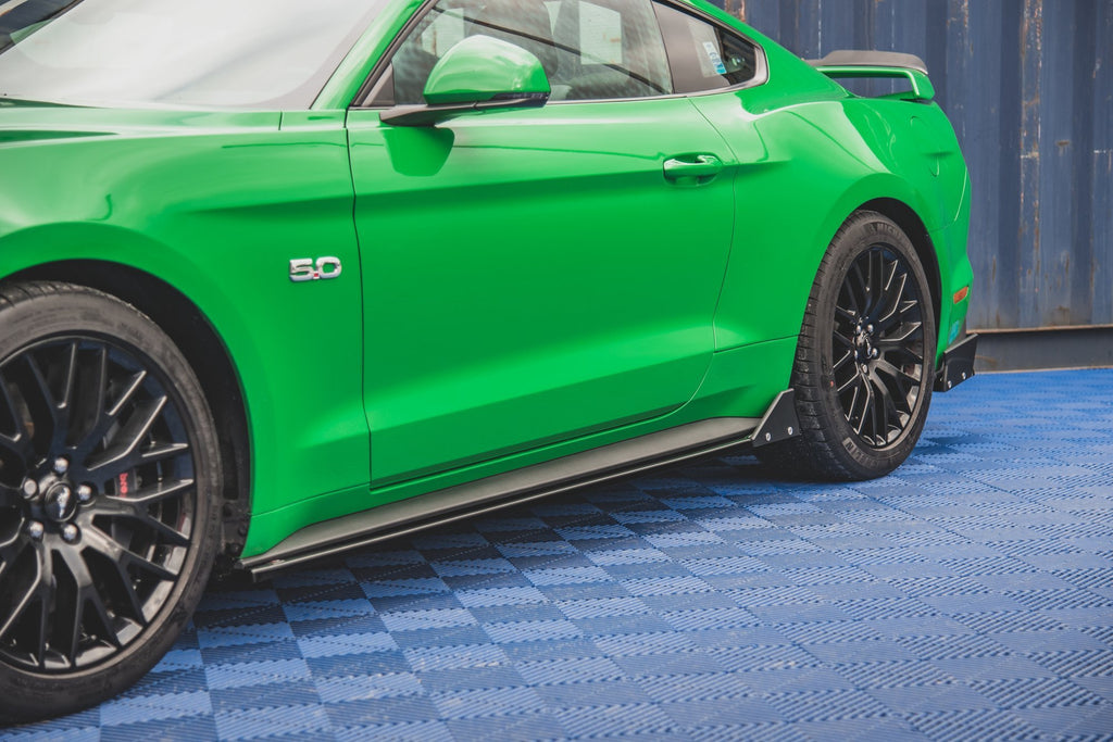 Maxton Design Street+ Seitenschweller Leisten + Flaps passend für Ford Mustang GT Mk6 Facelift