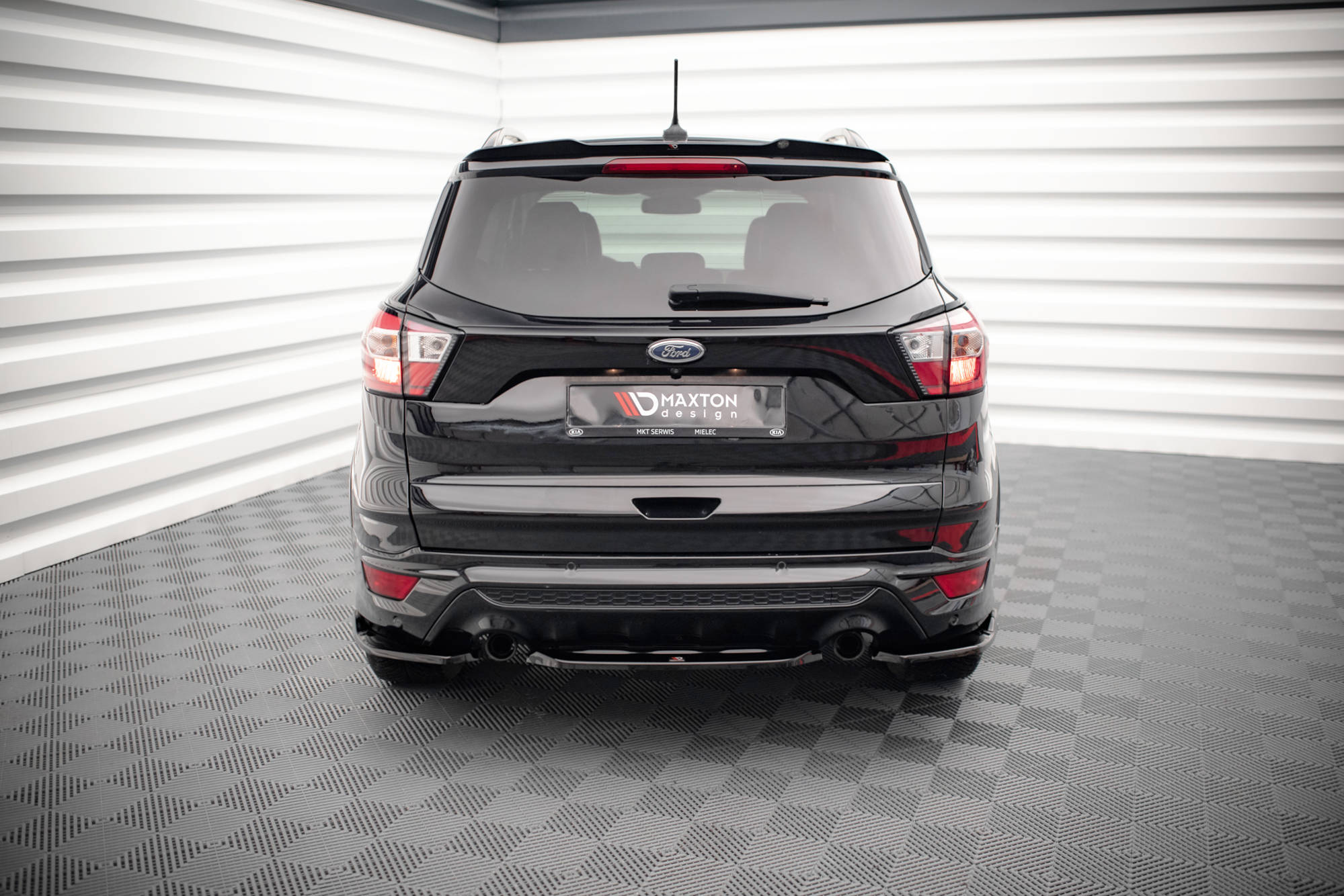 Maxton Design Heckansatz Ford Escape ST-Line Mk3 schwarz Hochglanz für Ford Escape Mk3
