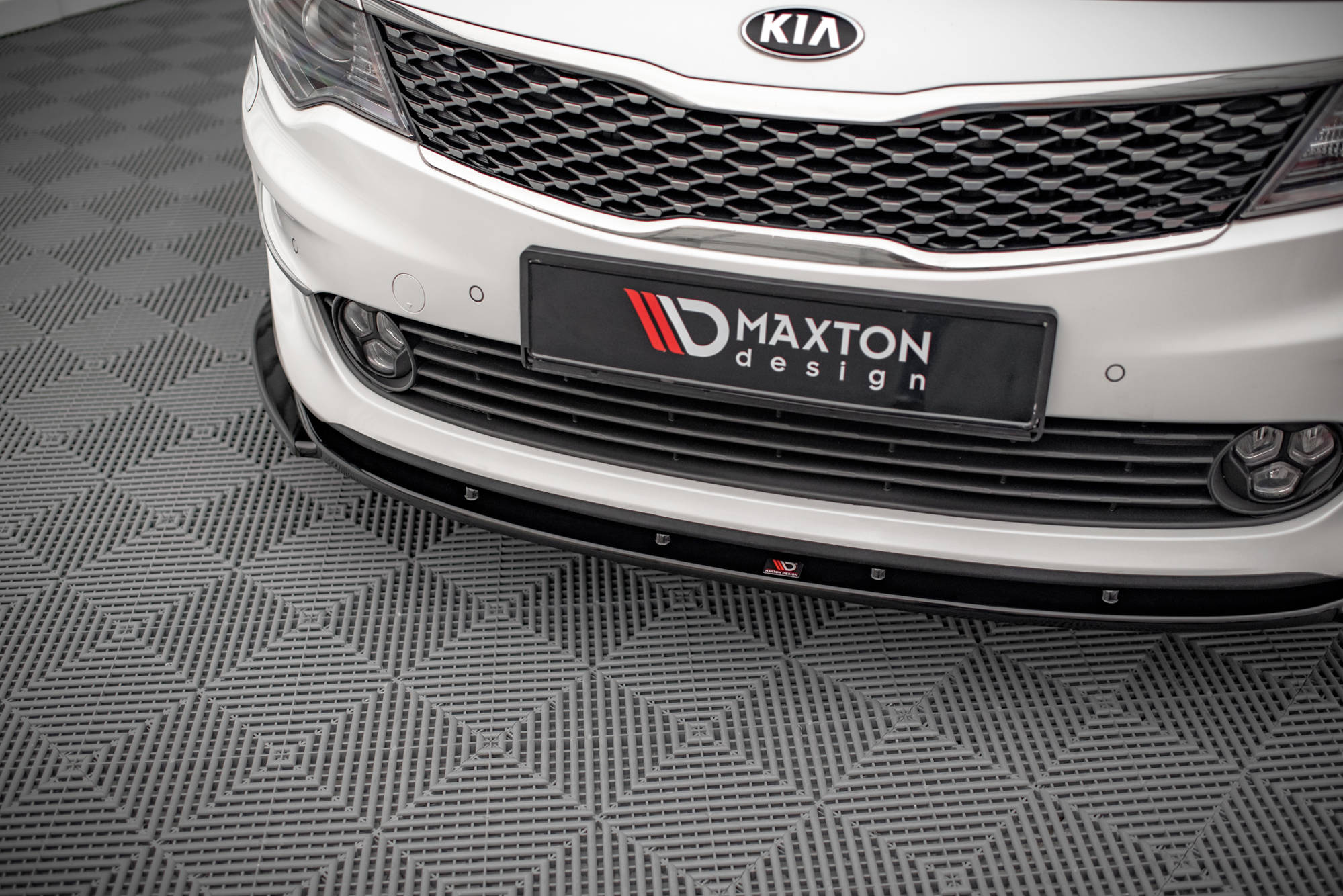 Maxton Design Street+ Spoilerlippe Front Ansatz V.2 passend für Kia Optima Mk4 schwarz Hochglanz