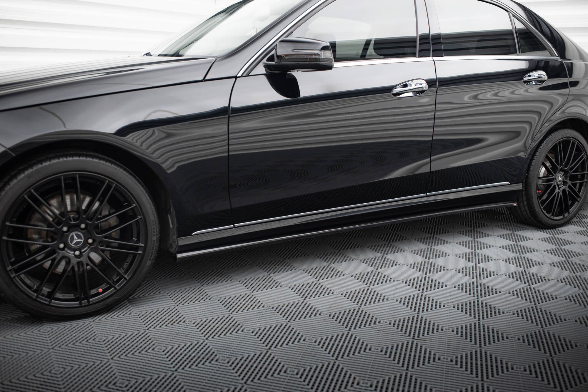 Maxton Design Street+ Seitenschweller Leisten passend für Mercedes-Benz E W212 Facelift schwarz Hochglanz