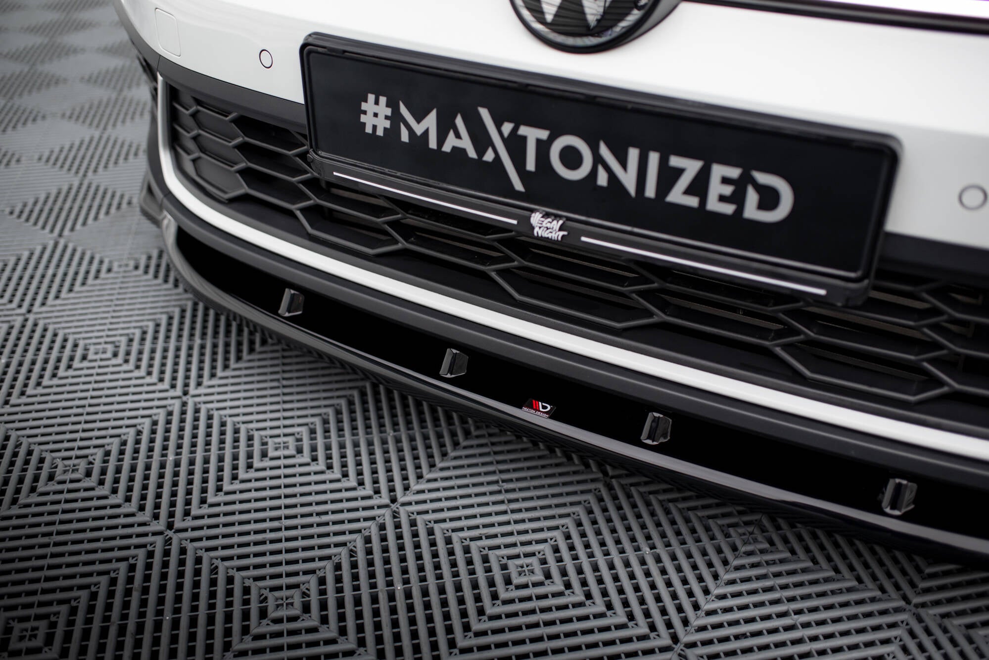 Maxton Design Street+ Spoilerlippe Front Ansatz V.1 passend für VW Polo GTI Mk6 Facelift schwarz Hochglanz