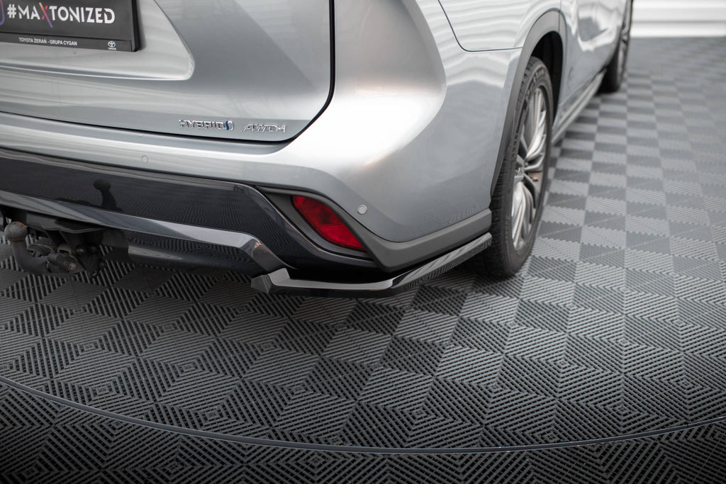 Maxton Design Heck Ansatz Flaps Diffusor passend für Toyota Highlander Mk4 schwarz Hochglanz