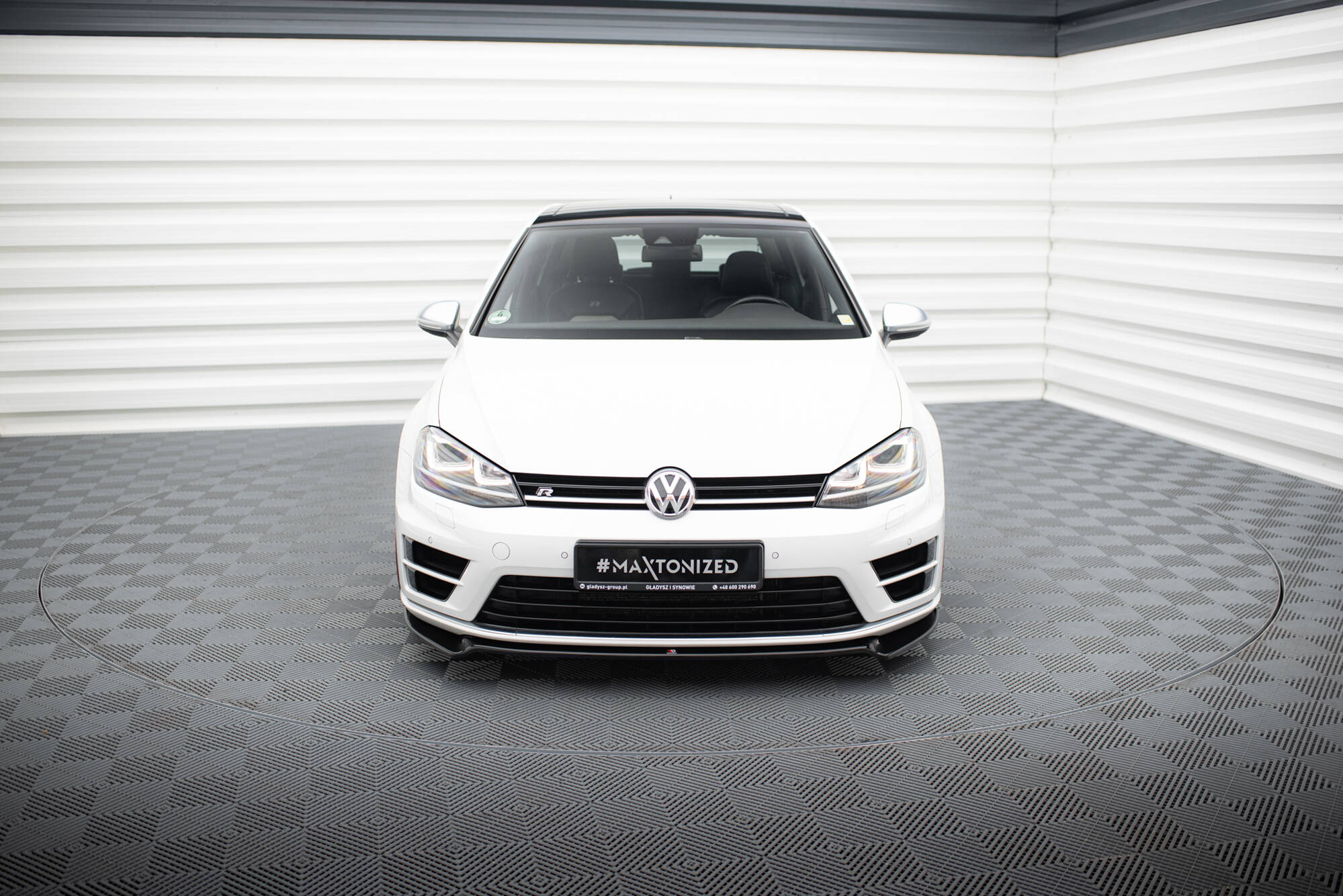 Maxton Design Street+ Spoilerlippe Front Ansatz V.2 passend für VW Golf R / R-Line Mk7 schwarz Hochglanz