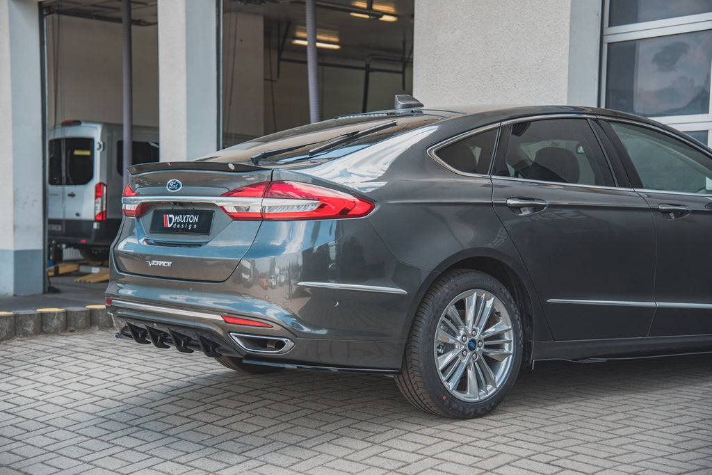 Maxton Design Heck Ansatz Flaps Diffusor für Ford Mondeo Vignale Mk5 Facelift Carbon Look
