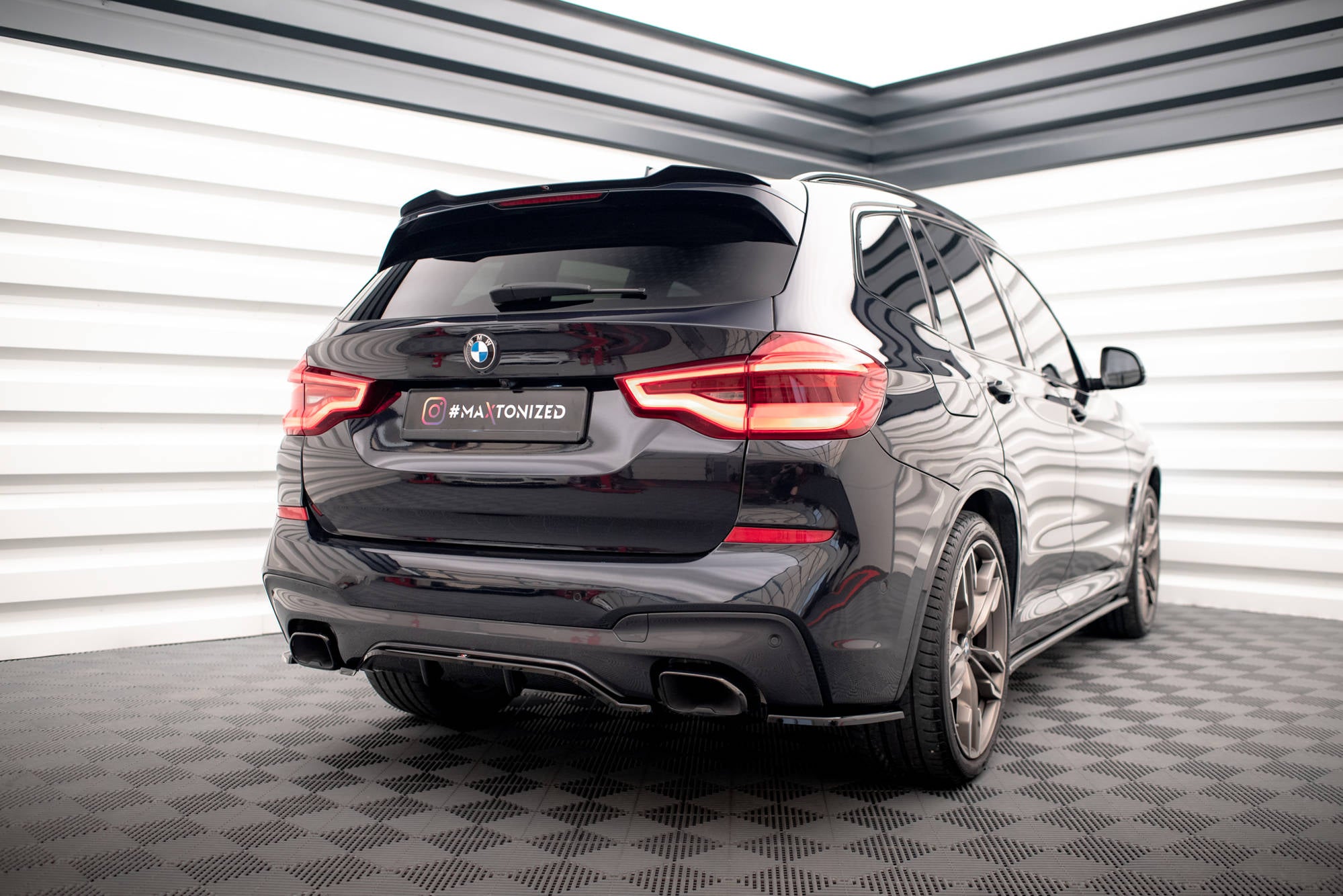 Maxton Design Spoiler CAP passend für BMW X3 M40d / M40i / M-Paket G01 / iX3 G08 Facelift schwarz Hochglanz