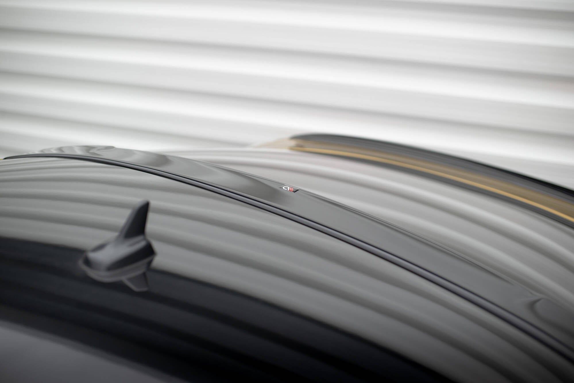 Maxton Design Heckscheiben Spoiler passend für VW Arteon R-Line Limousine Mk1 schwarz Hochglanz