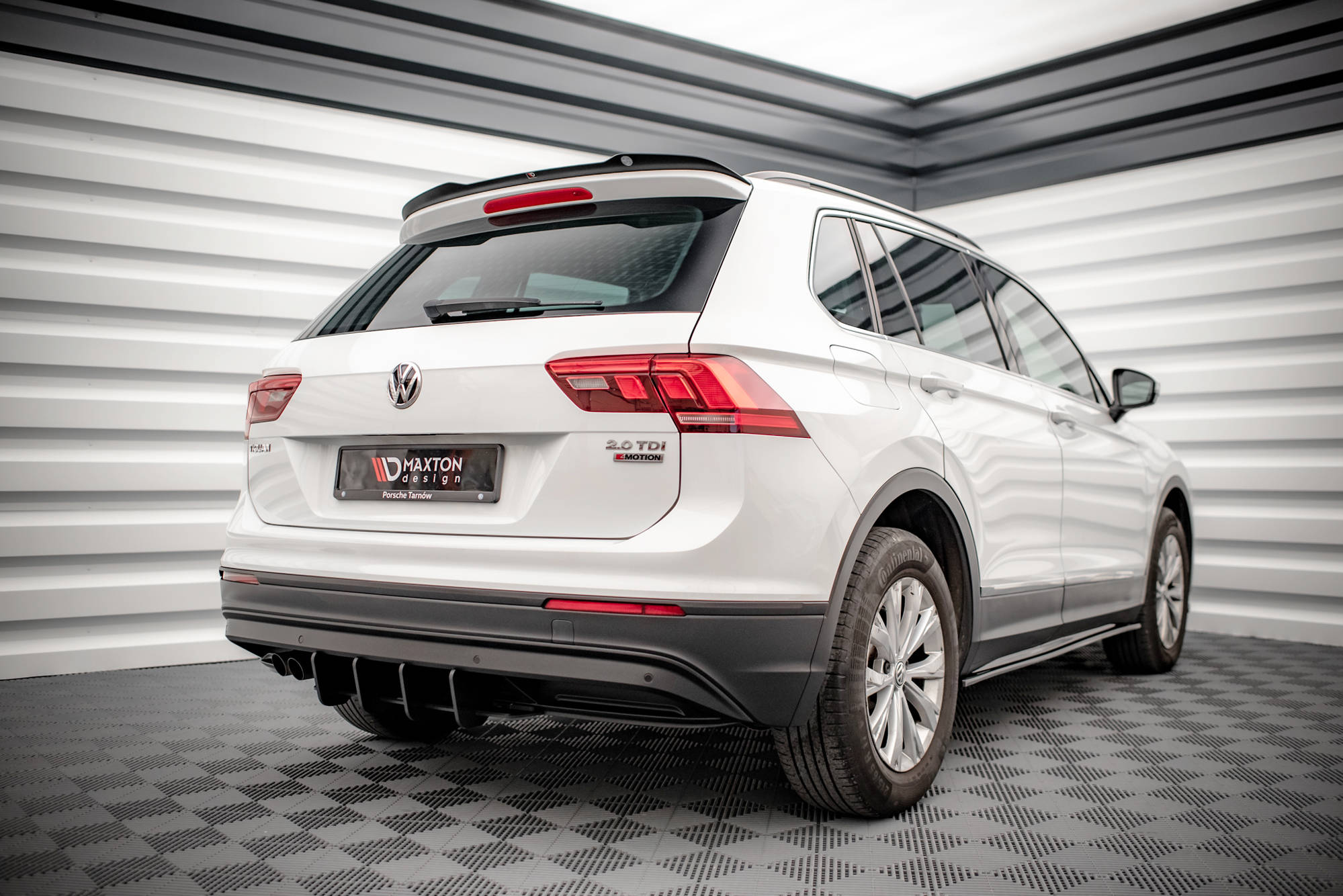 Maxton Design Street Pro Heckschürze passend für VW Tiguan Mk2