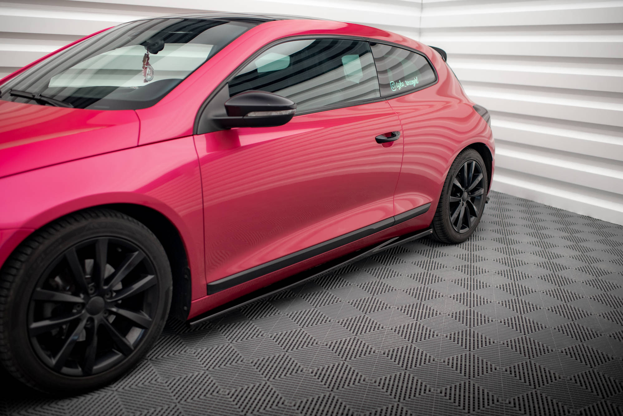 Maxton Design Street+ Seitenschweller Leisten passend für VW Scirocco Mk3 schwarz Hochglanz