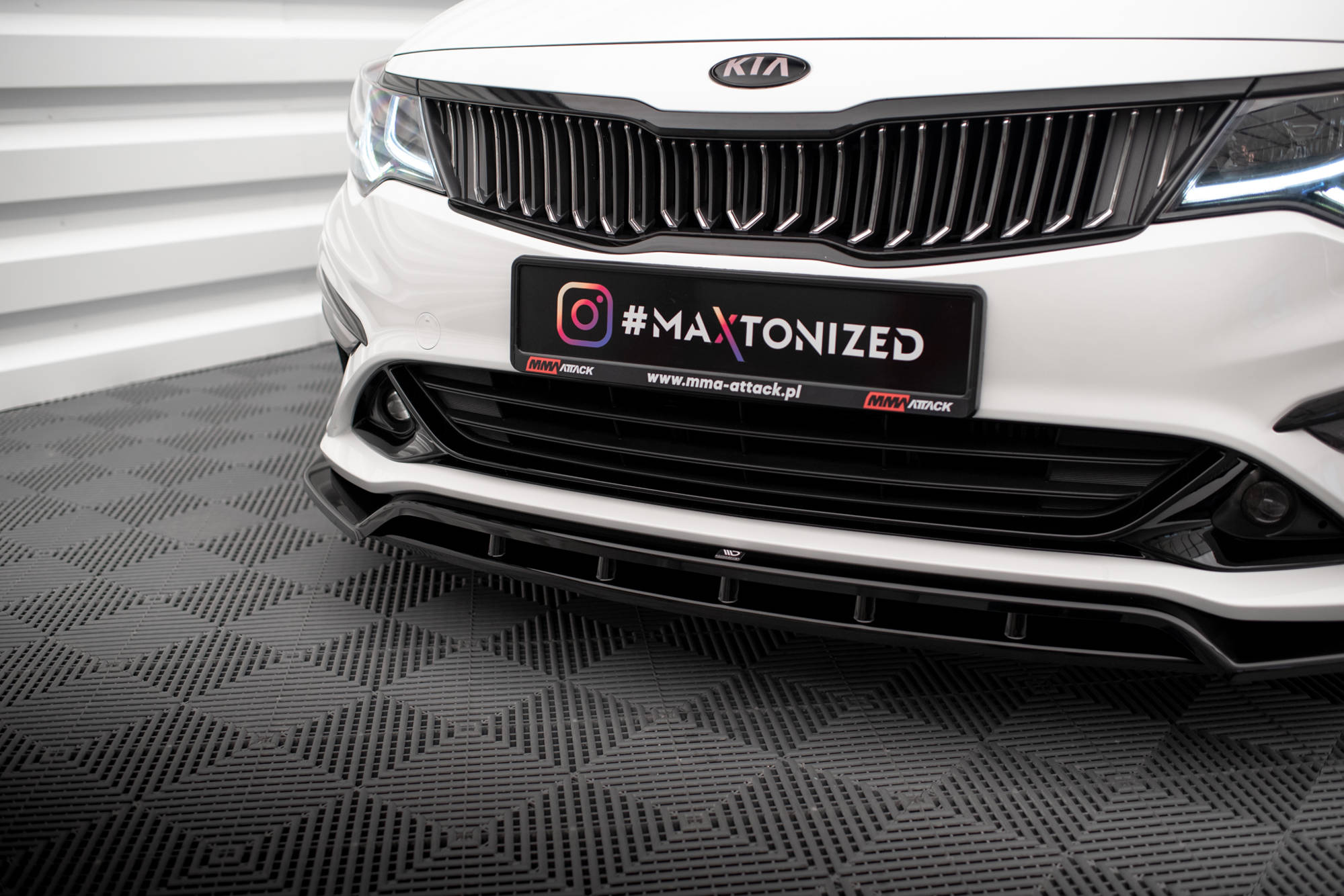 Maxton Design Street+ Spoilerlippe Front Ansatz V.1 passend für Kia Optima Mk4 Facelift schwarz Hochglanz