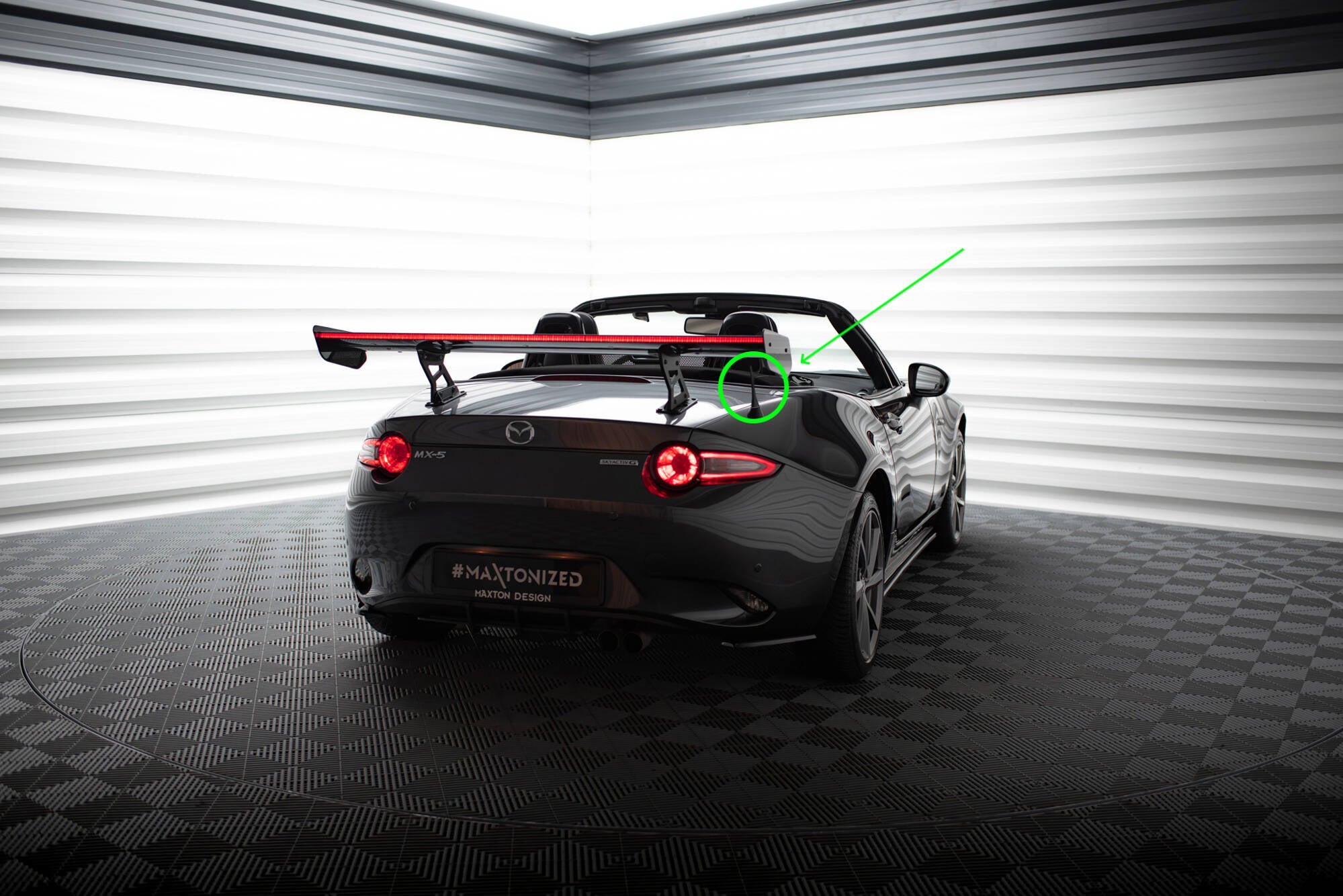 Maxton Design Carbon Spoiler With Internal Brackets Uprights + LED Mazda MX-5 ND (Mk4) für Mazda MX-5 Mk4 (ND)