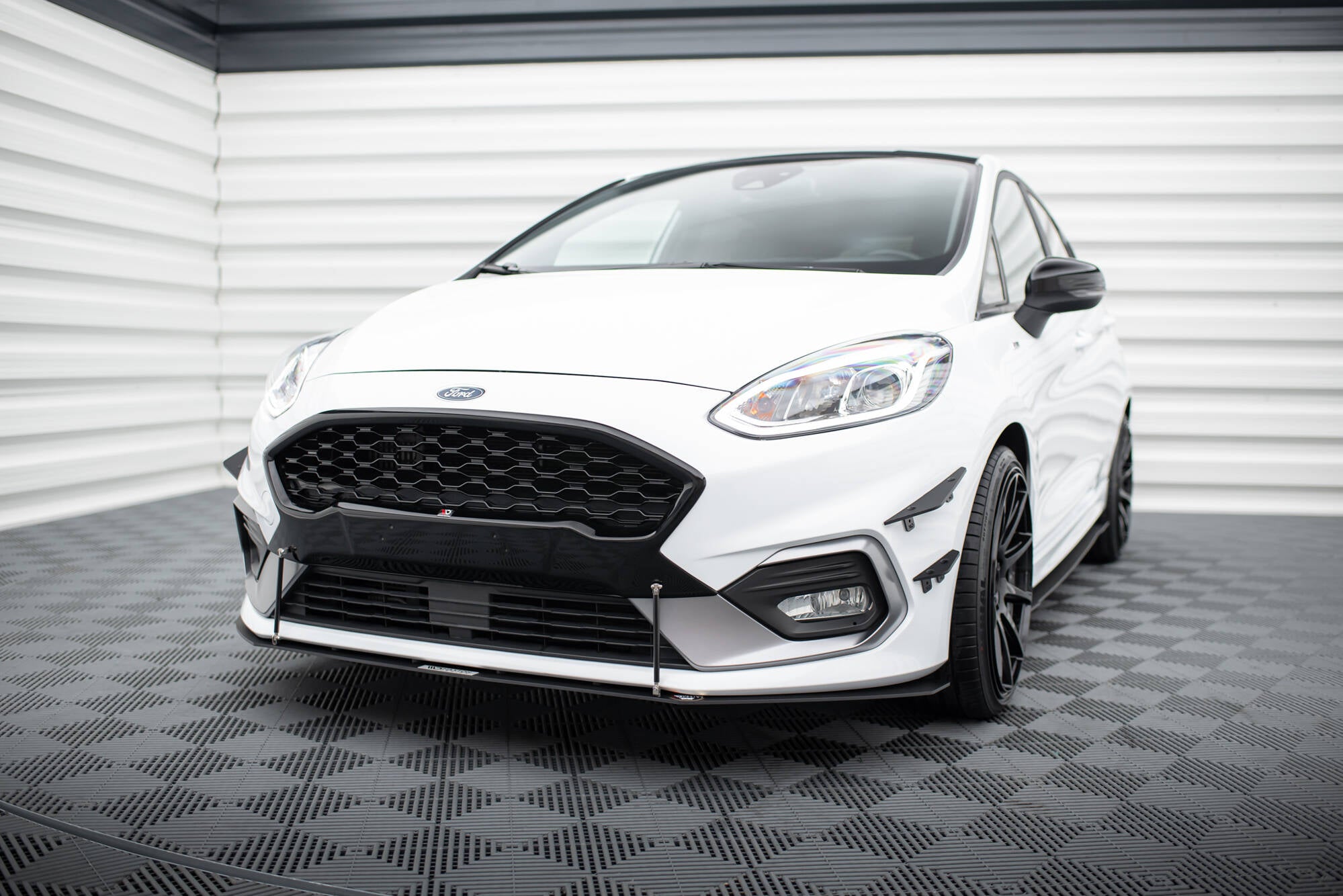 Maxton Design Front Sport Diffusor V.2 Ford Fiesta Mk8 ST / ST-Line für Ford Fiesta ST