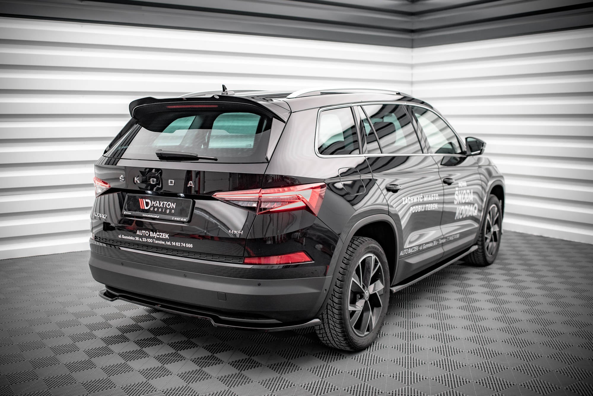 Maxton Design Spoiler CAP passend für Skoda Kodiaq Mk1 Facelift schwarz Hochglanz