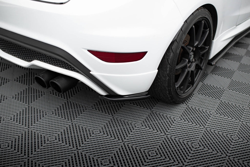 Maxton Design Heck Ansatz Flaps Diffusor passend für Ford Fiesta ST / ST-Line / Zetec S Mk7 FL schwarz Hochglanz