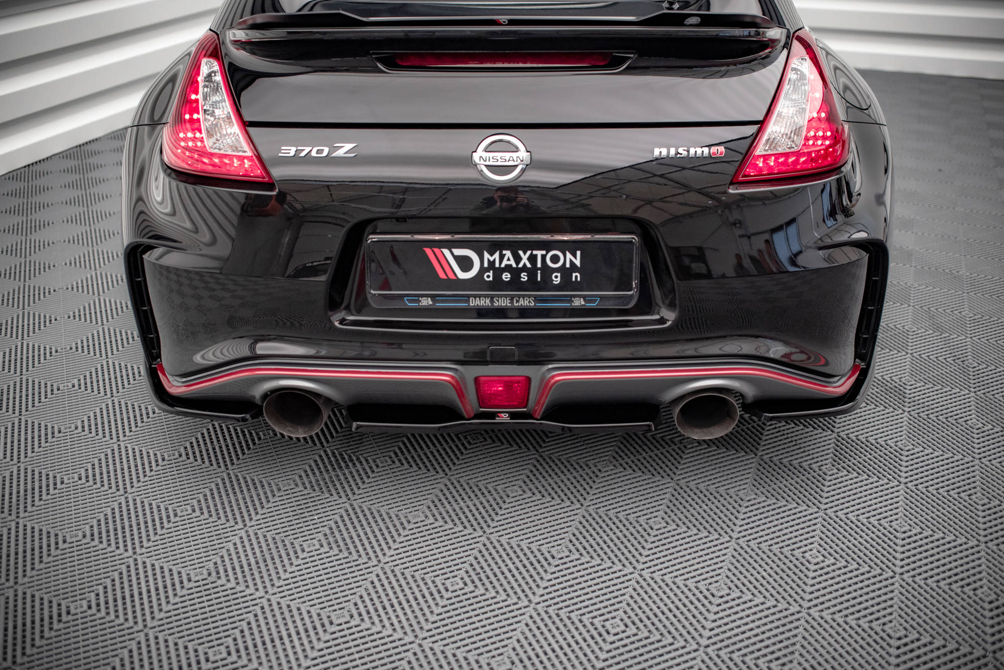 Maxton Design Heckansatz Nissan 370Z Nismo Facelift schwarz Hochglanz für Nissan 370Z Nismo