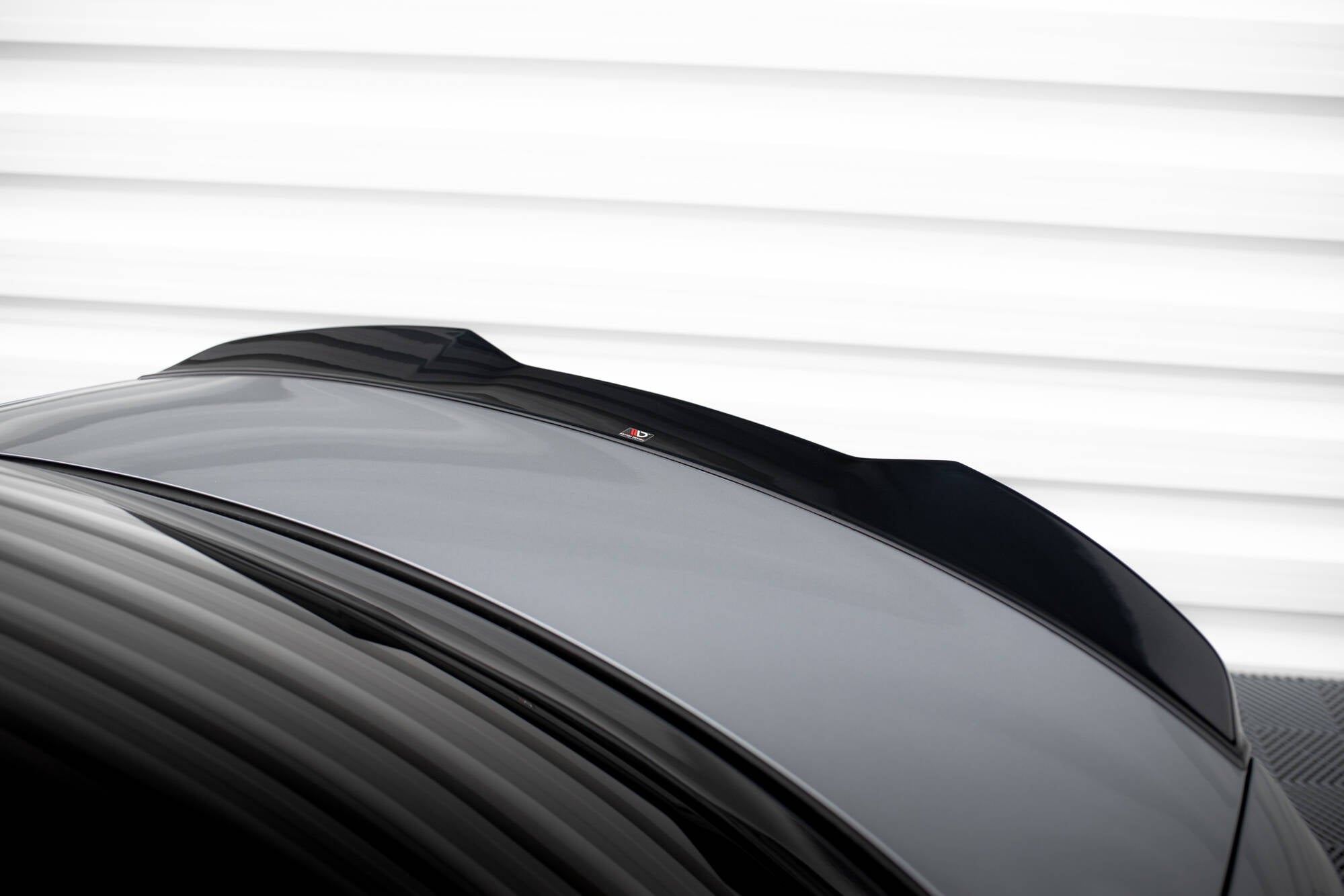 Maxton Design Spoiler CAP 3D passend für BMW 1er M-Paket E82 schwarz Hochglanz