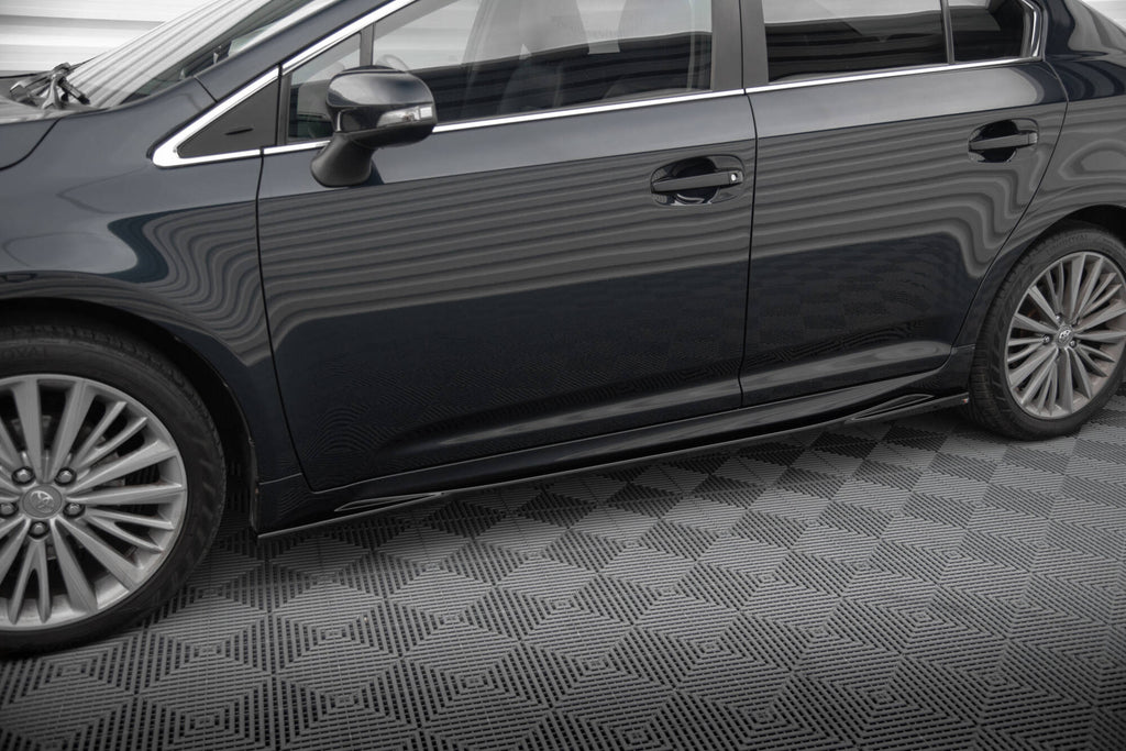 Maxton Design Street+ Seitenschweller Leisten passend für Toyota Avensis Mk3 Facelift schwarz Hochglanz