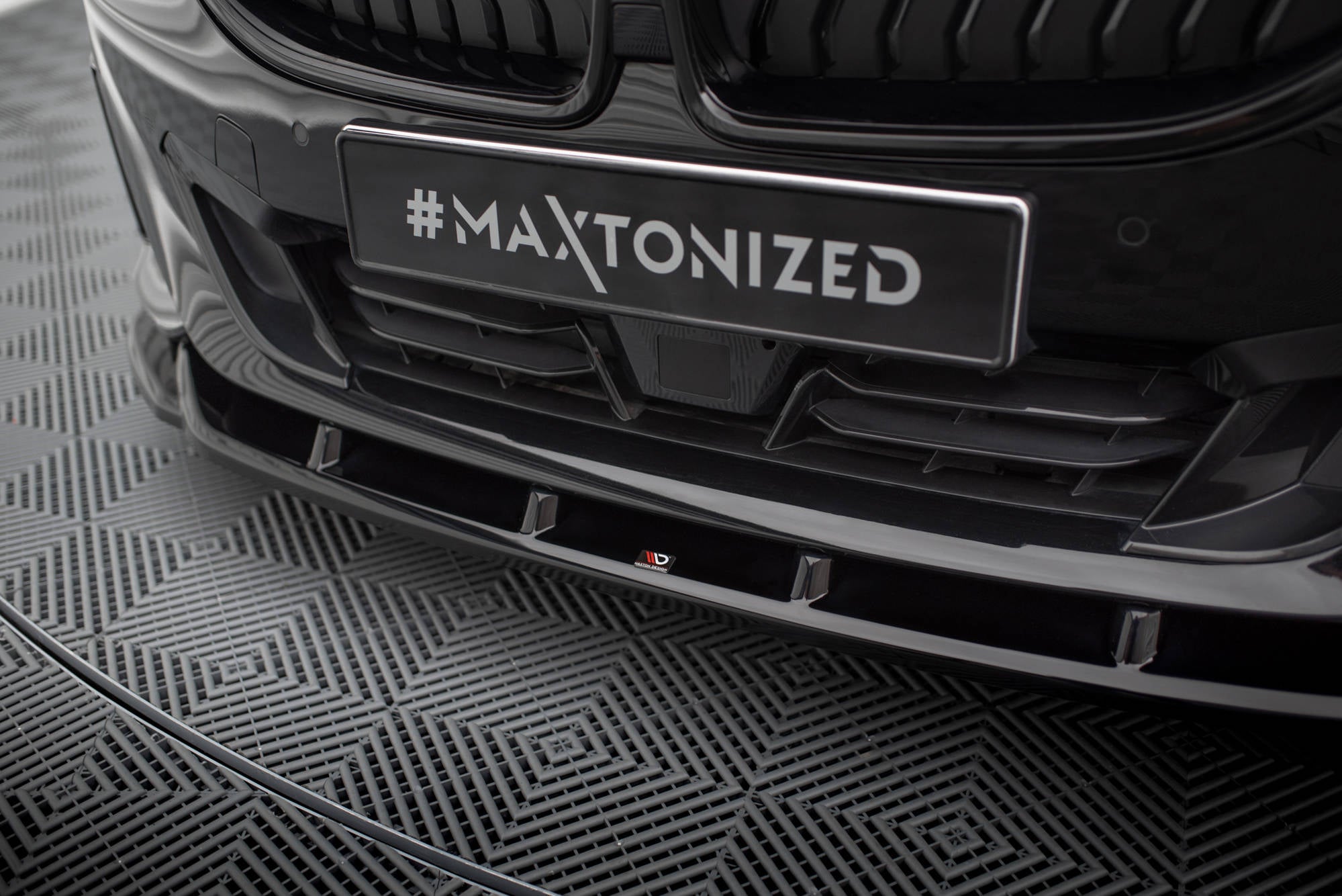 Maxton Design Street+ Spoilerlippe Front Ansatz V.3 passend für BMW 2 Coupe G42 schwarz Hochglanz