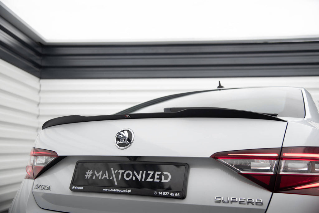 Maxton Design Spoiler CAP V.2 passend für Skoda Superb Liftback Mk3 / Mk3 Facelift schwarz Hochglanz