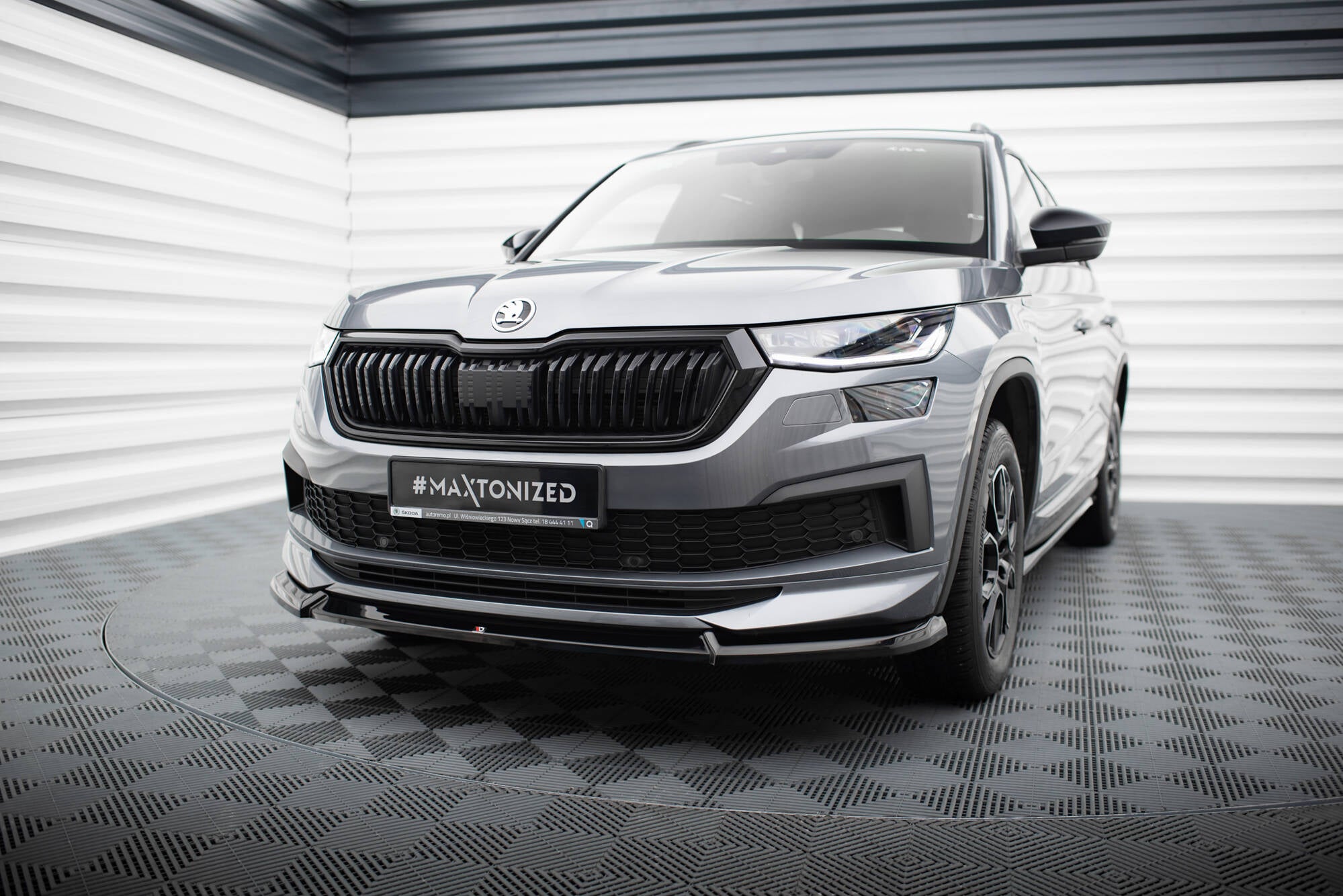 Maxton Design Street+ Spoilerlippe Front Ansatz V.1 passend für Skoda Kodiaq Sportline Mk1 Facelift schwarz Hochglanz