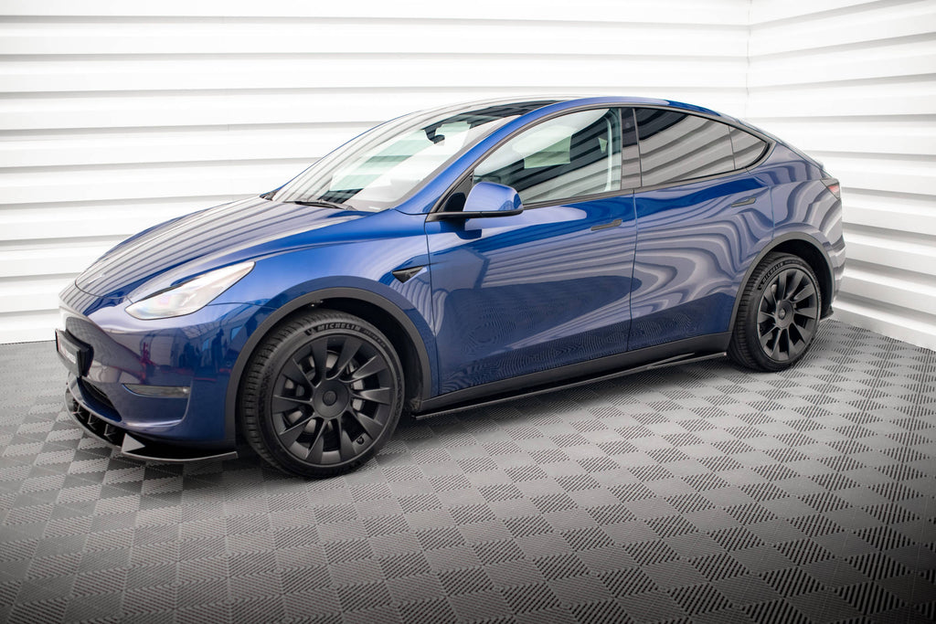 Maxton Design Street+ Seitenschweller Leisten passend für V.1 passend für Tesla Model Y schwarz Hochglanz
