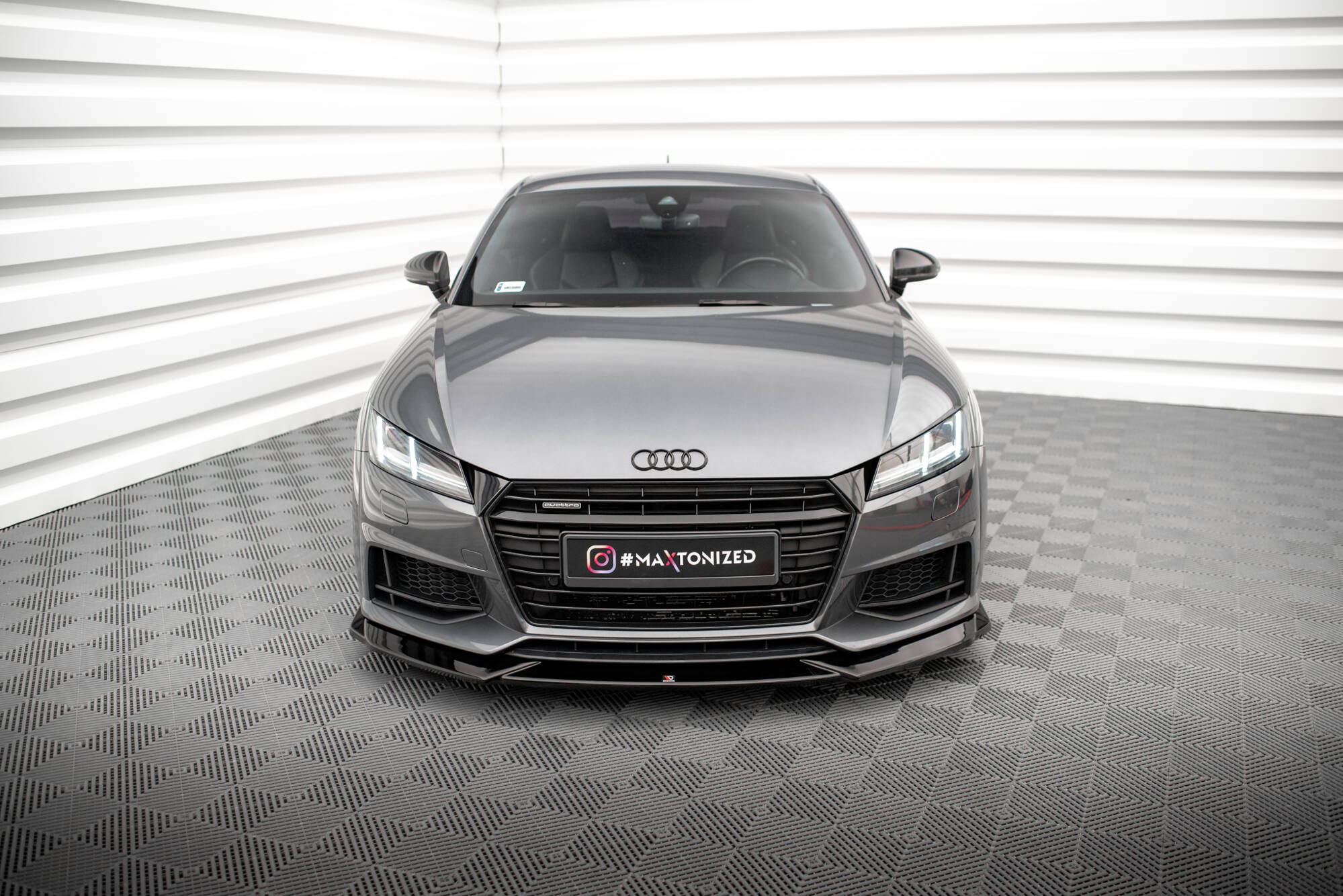 Maxton Design Street+ Spoilerlippe Front Ansatz V.1 passend für Audi TT S / S-Line 8S schwarz Hochglanz