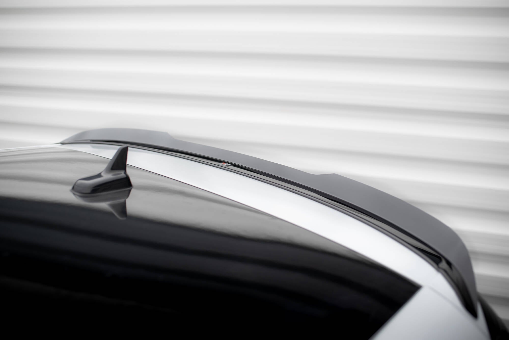 Maxton Design Spoiler CAP V.1 passend für Skoda Kodiaq Mk1 Sportline/RS schwarz Hochglanz