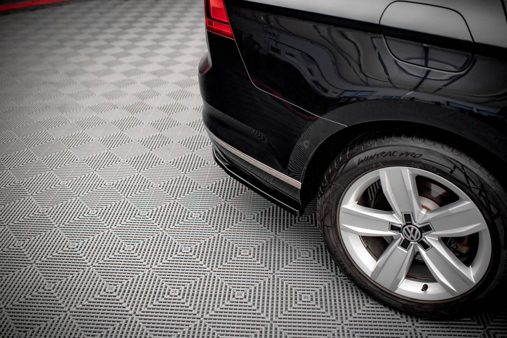 Maxton Design Heck Ansatz Flaps Diffusor passend für VW Passat B8 Facelift schwarz Hochglanz