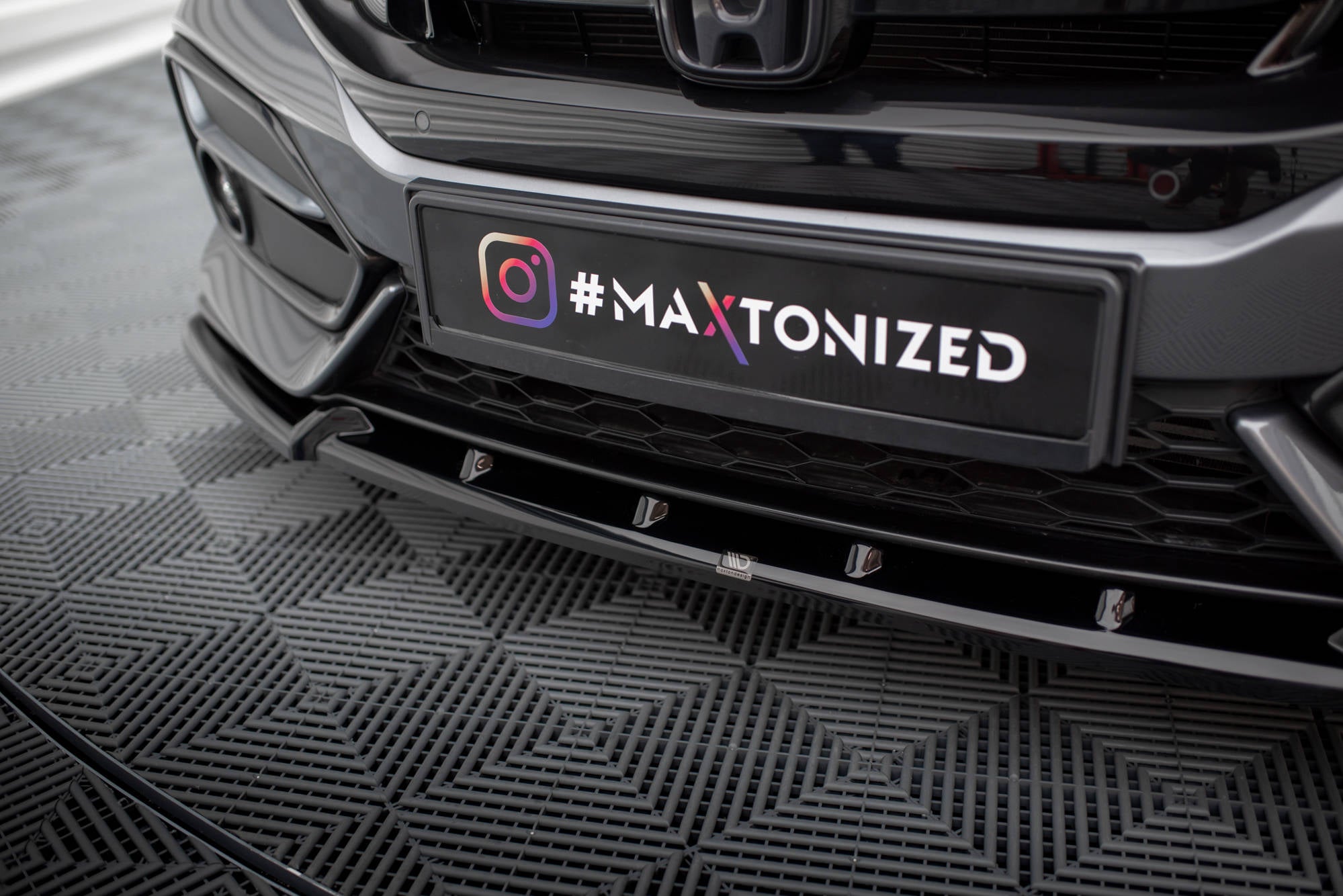 Maxton Design Street+ Spoilerlippe Front Ansatz passend für Honda Civic Sport Mk 10 schwarz Hochglanz