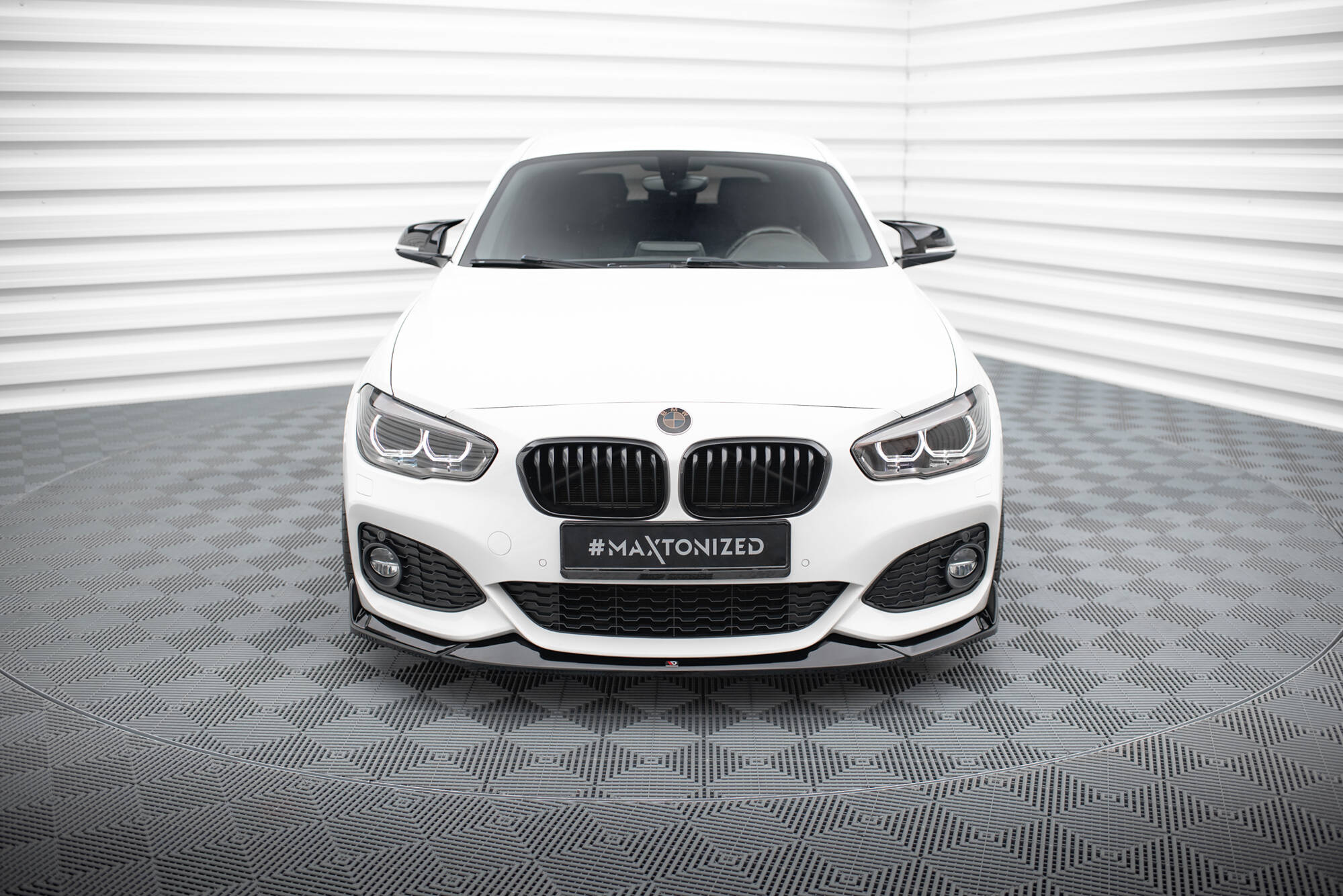Maxton Design Street+ Spoilerlippe Front Ansatz V.4 passend für CSL Look BMW 1er M-Paket / M140i F20 Facelift schwarz Hochglanz