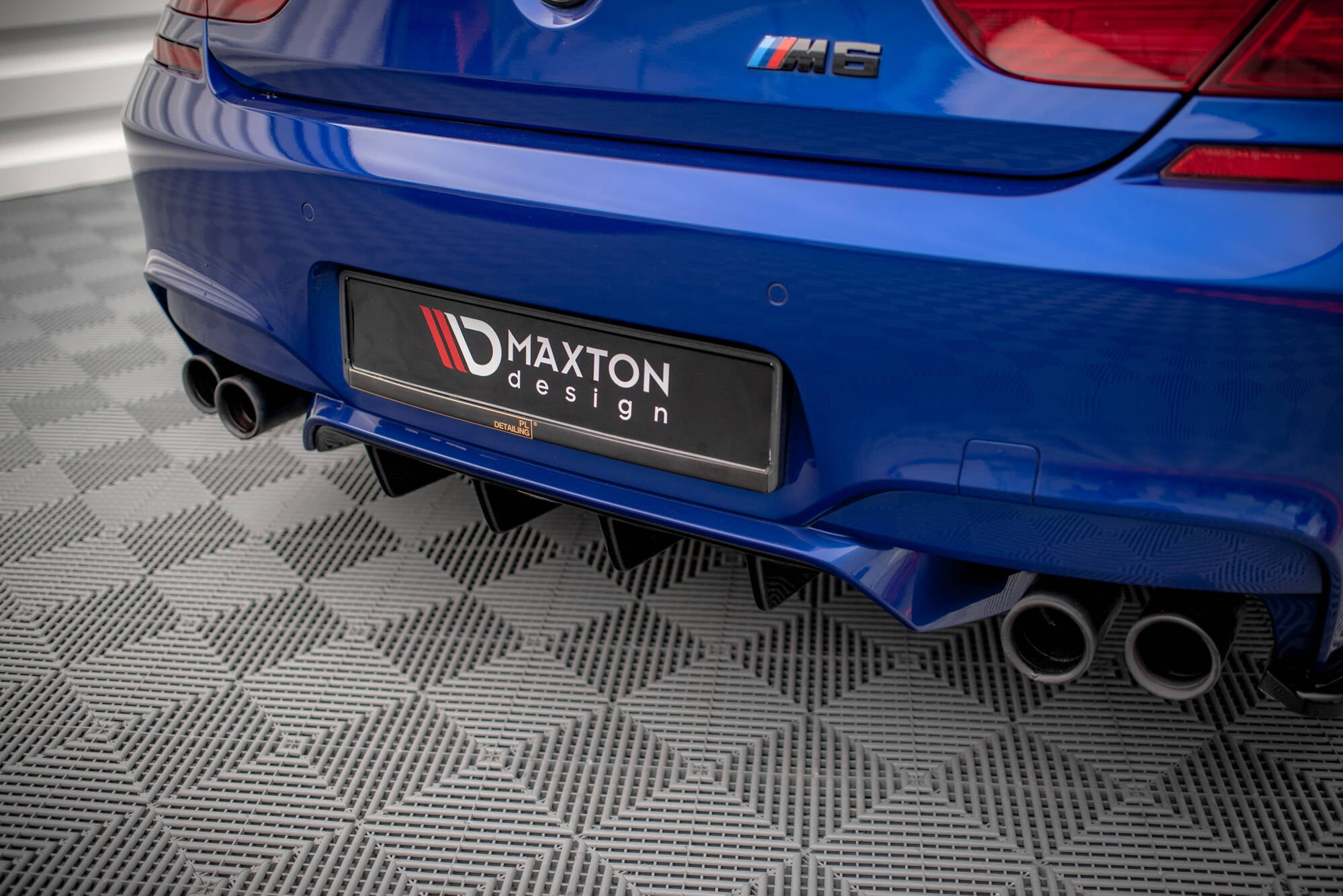 Maxton Design Diffusor Heck Ansatz passend für BMW M6 Gran Coupe / Coupe / Cabriolet F06 / F13 / F12 schwarz Hochglanz