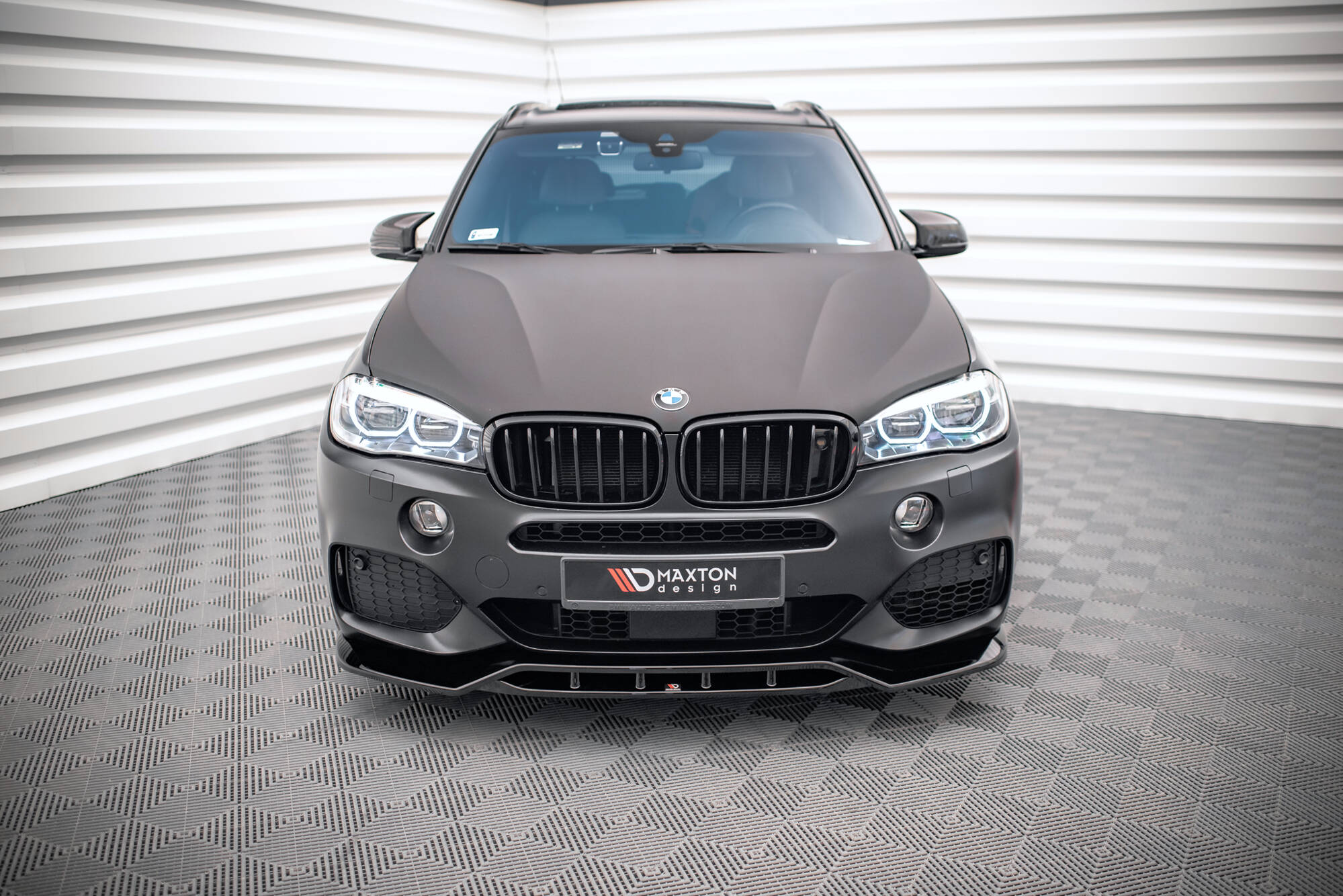 Maxton Design Street+ Spoilerlippe Front Ansatz V.2 passend für BMW X5 M-Paket F15 schwarz Hochglanz