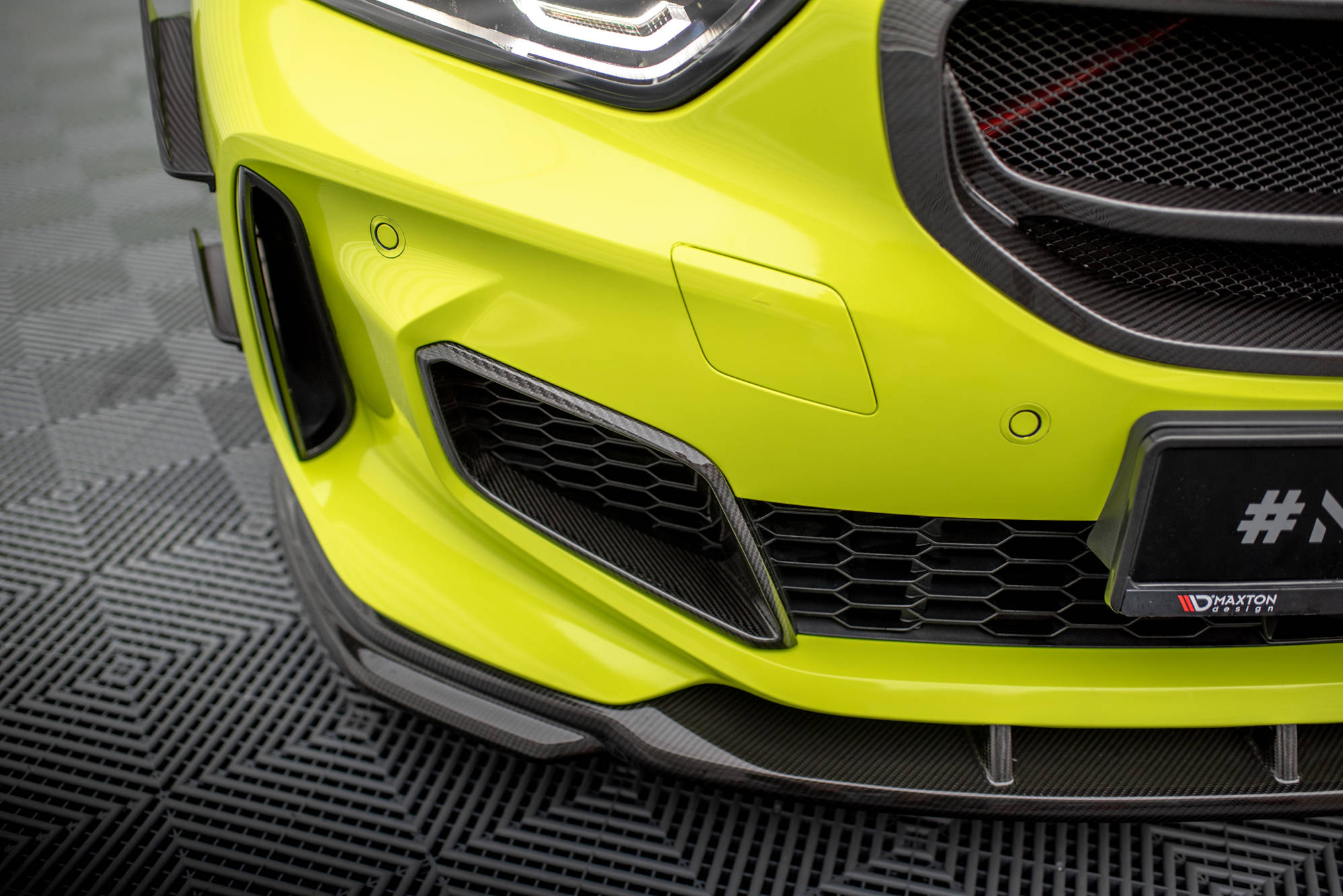 Maxton Design Prepreg Carbon Fiber Front Bumper Side Vents BMW 1er F40 M-Paket/ M135i für BMW 1er F40