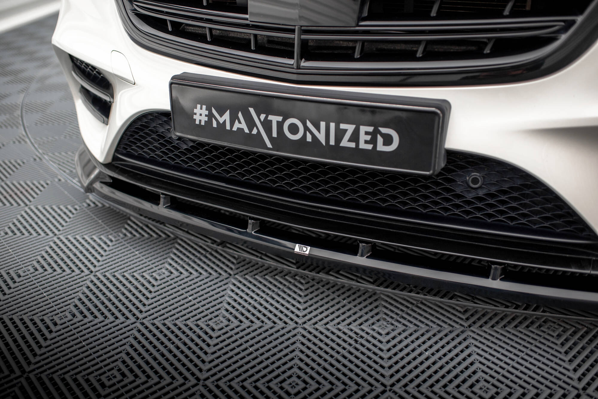 Maxton Design Street+ Spoilerlippe Front Ansatz V.2 passend für Mercedes-Benz S AMG-Line W222 Facelift schwarz Hochglanz